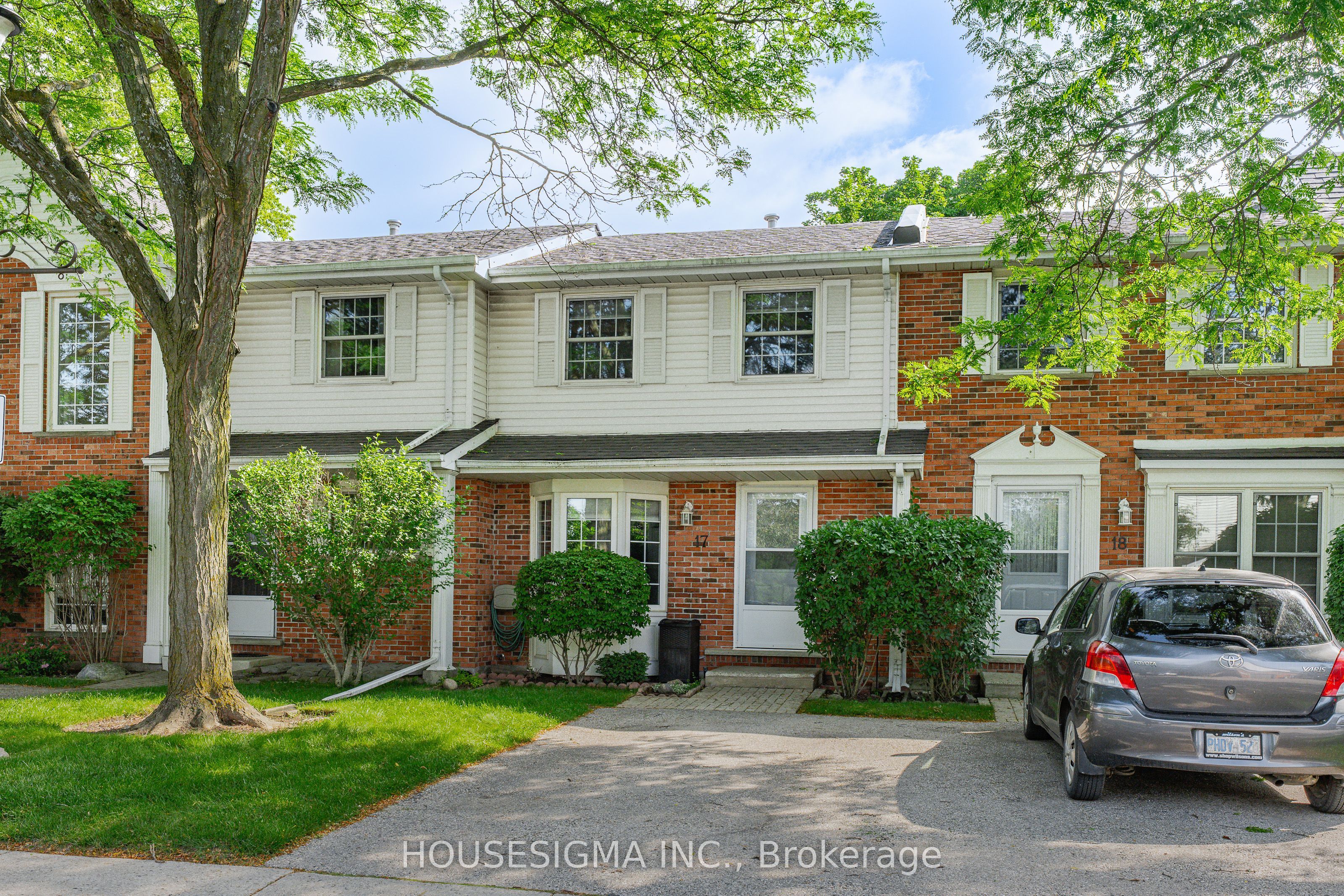 129 Victoria Road N 17, Guelph, ON N1E 6V3