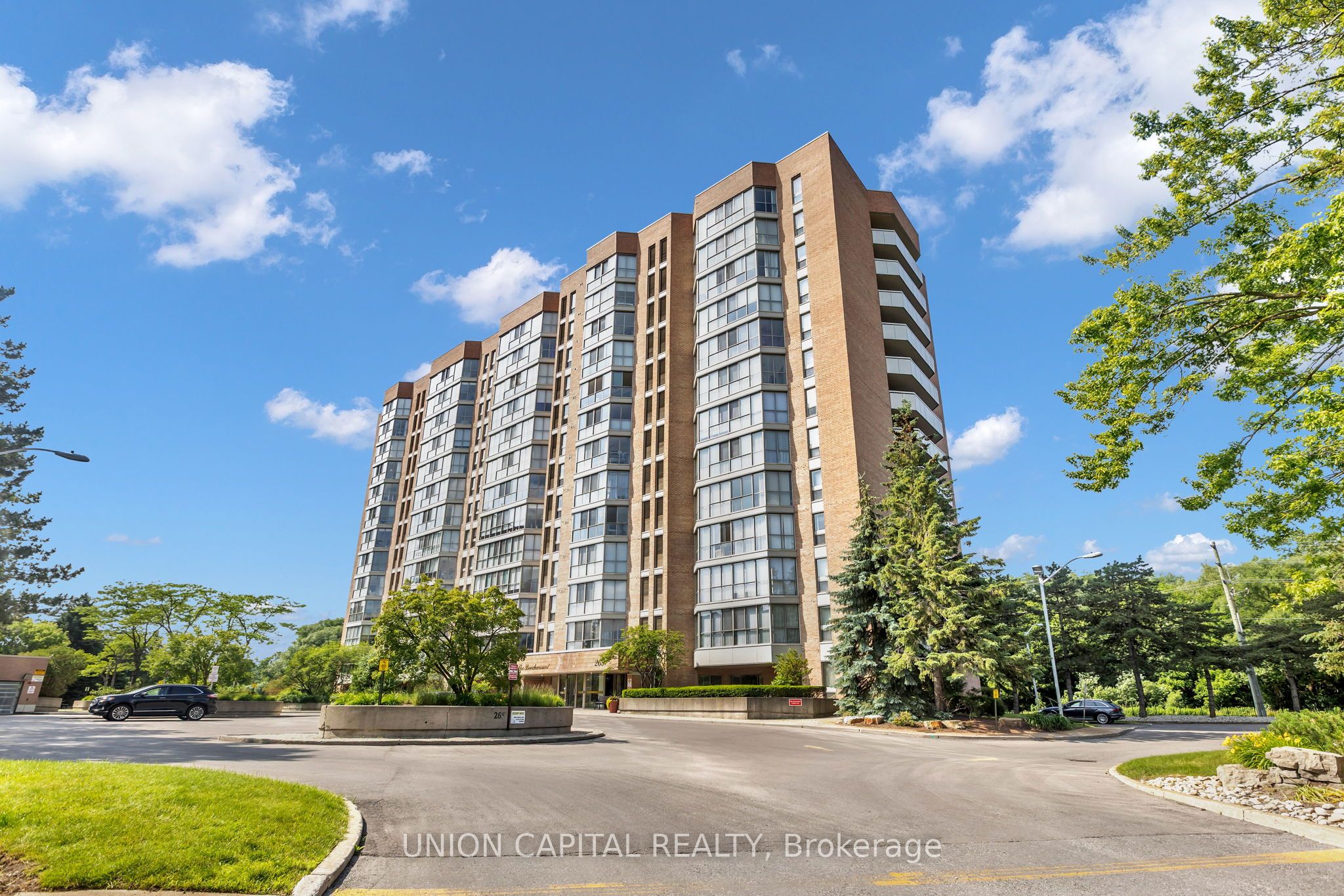 265 Westcourt Place 502, Waterloo, ON N2L 6E4