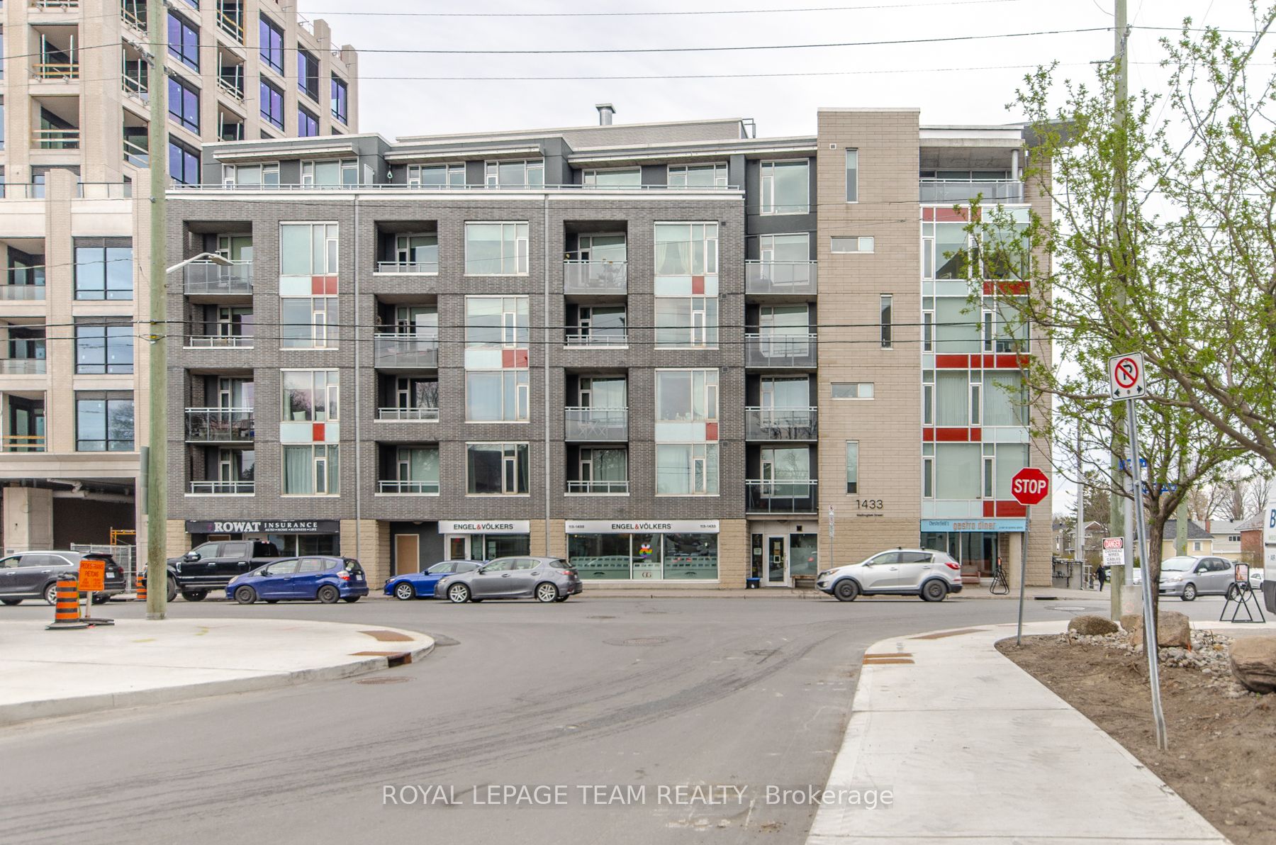 1433 WELLINGTON Street W 302, Tunneys Pasture and Ottawa West, ON K1Y 2X4 photo 2