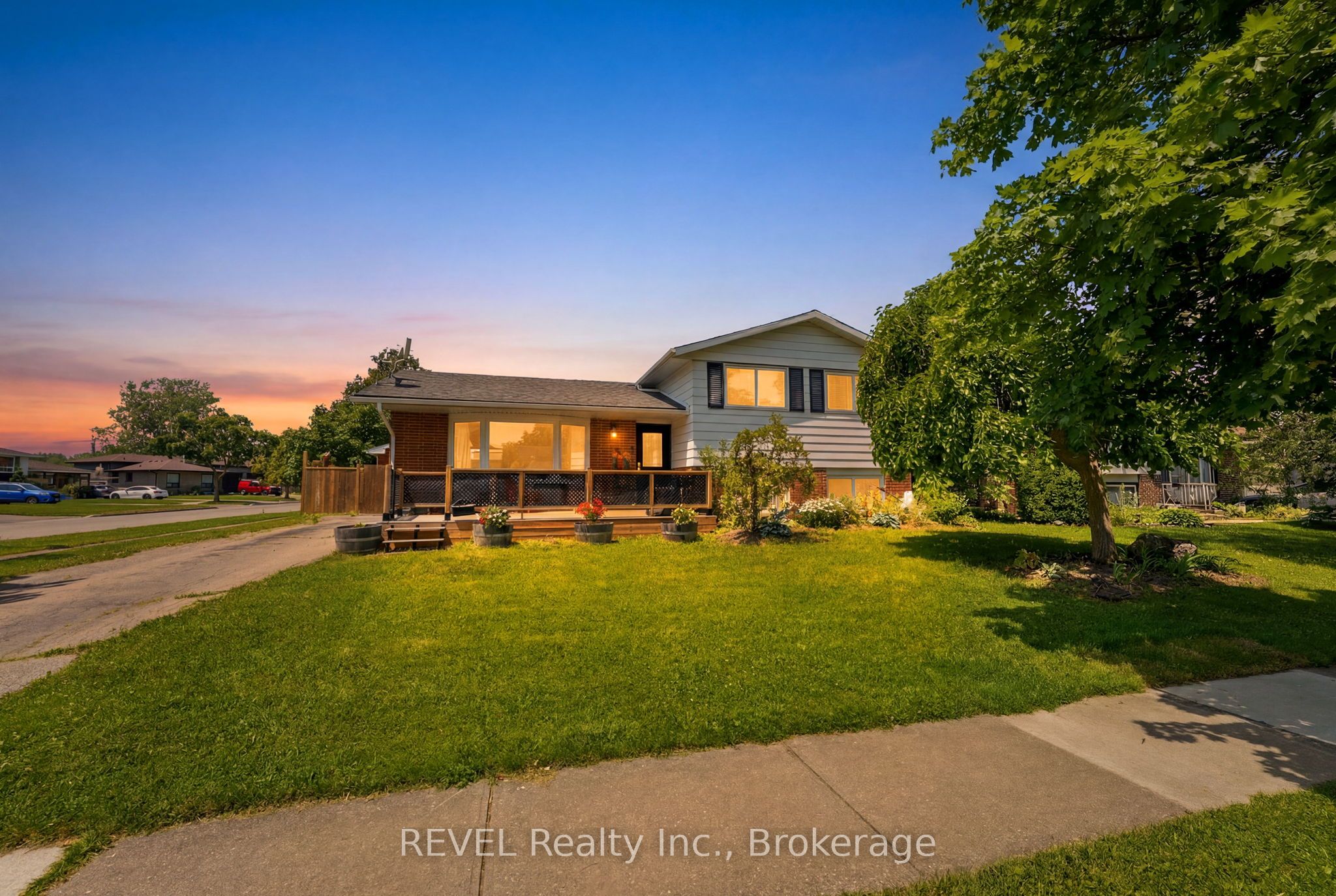 1 Idylwood Road, Welland, ON L3C 1X2