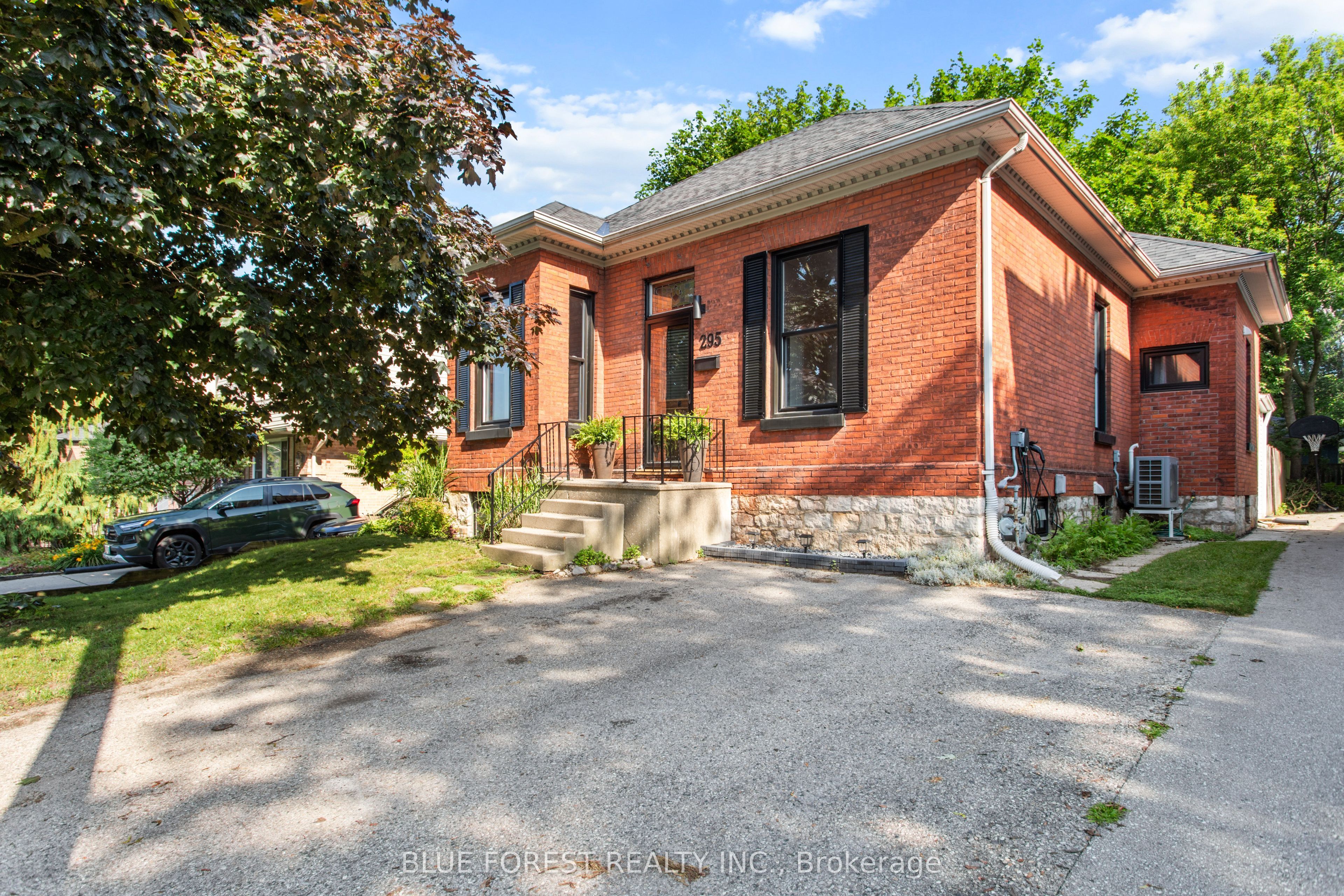 295 Buller Street, Woodstock, ON N4S 4M6