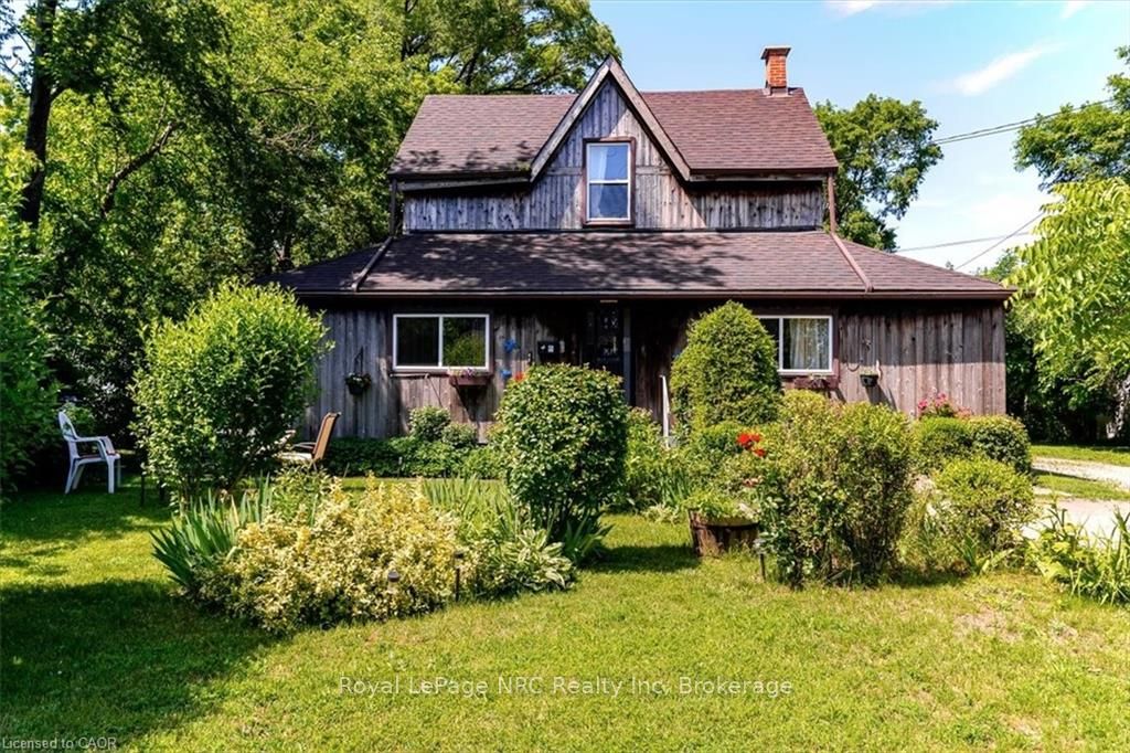 382 Beach Boulevard, Hamilton, ON L8H 6W7
