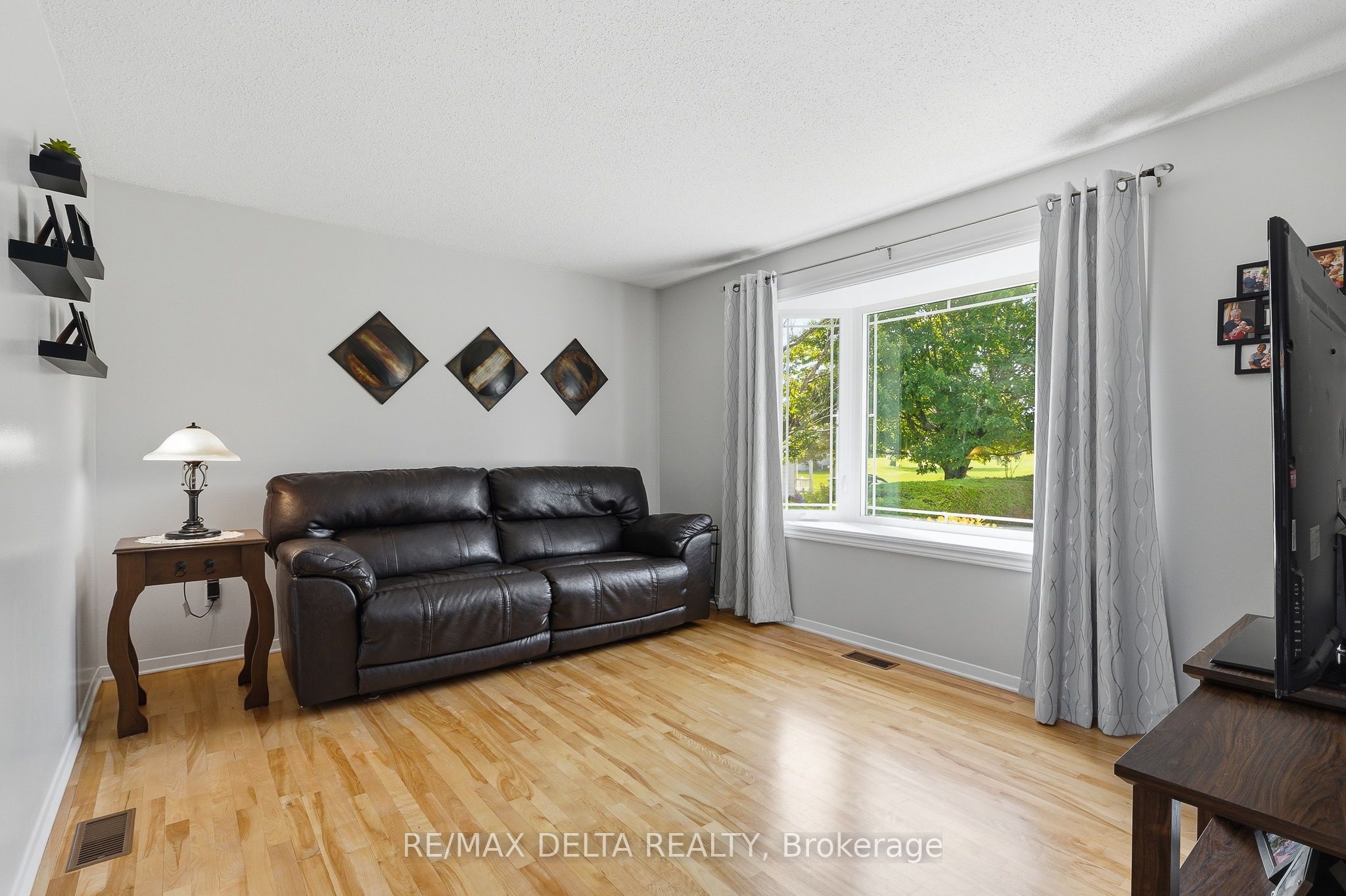 915 Elizabeth Road, Alfred and Plantagenet, ON K0B 1C0 photo 4
