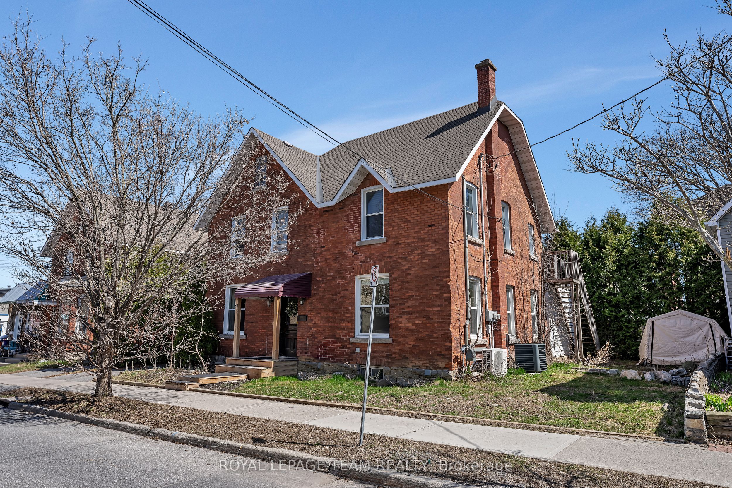 11 Sherbrooke Avenue, West Centre Town, ON K1Y 1R8 photo 2