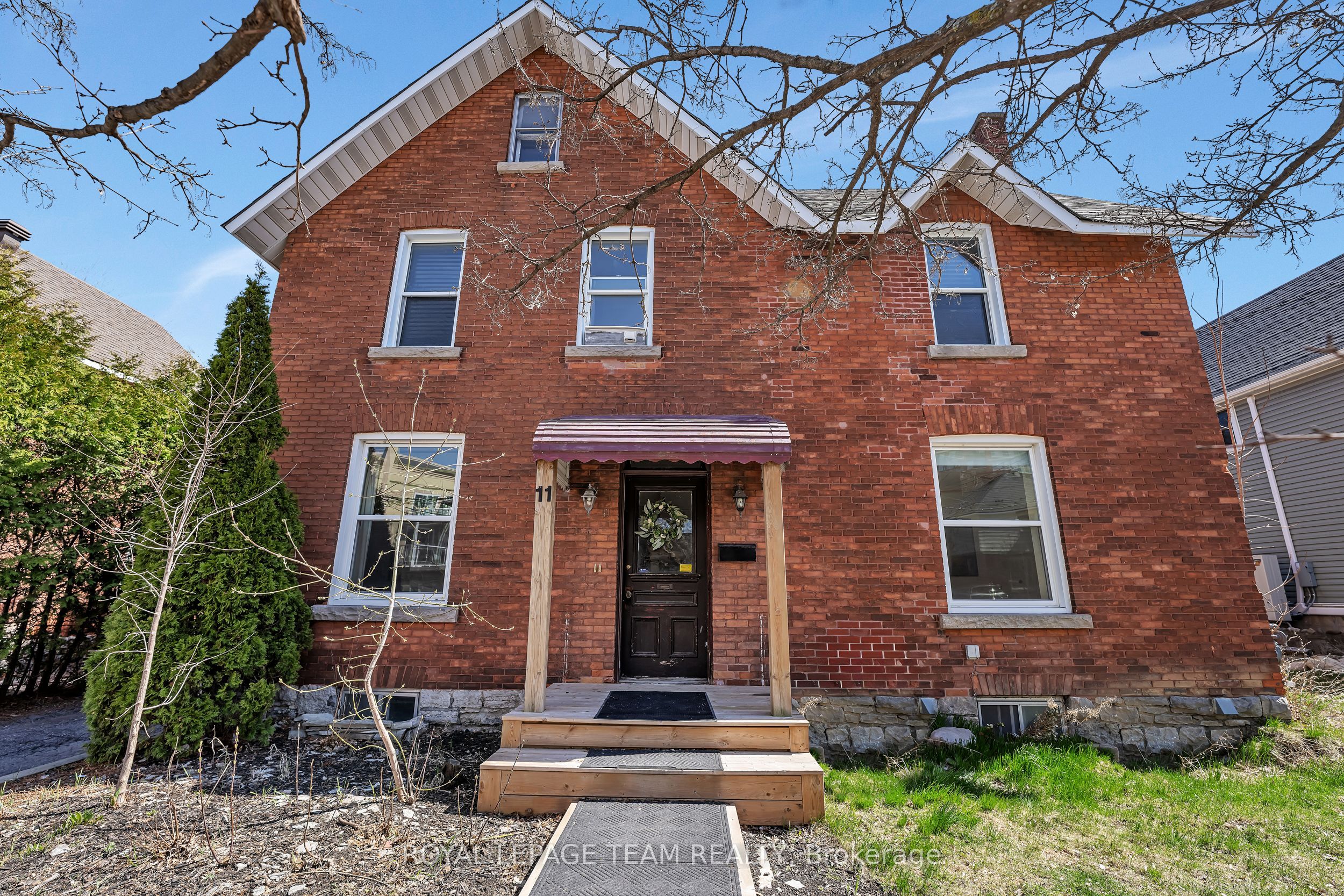 11 Sherbrooke Avenue, West Centre Town, ON K1Y 1R8 photo 3