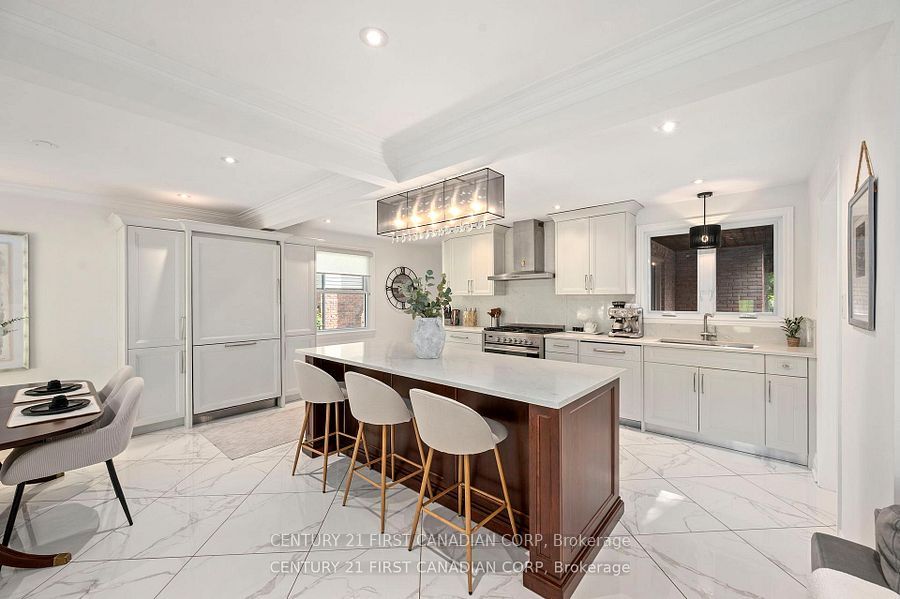 43 Compton Crescent, London South, ON N6C 4E9 photo 4
