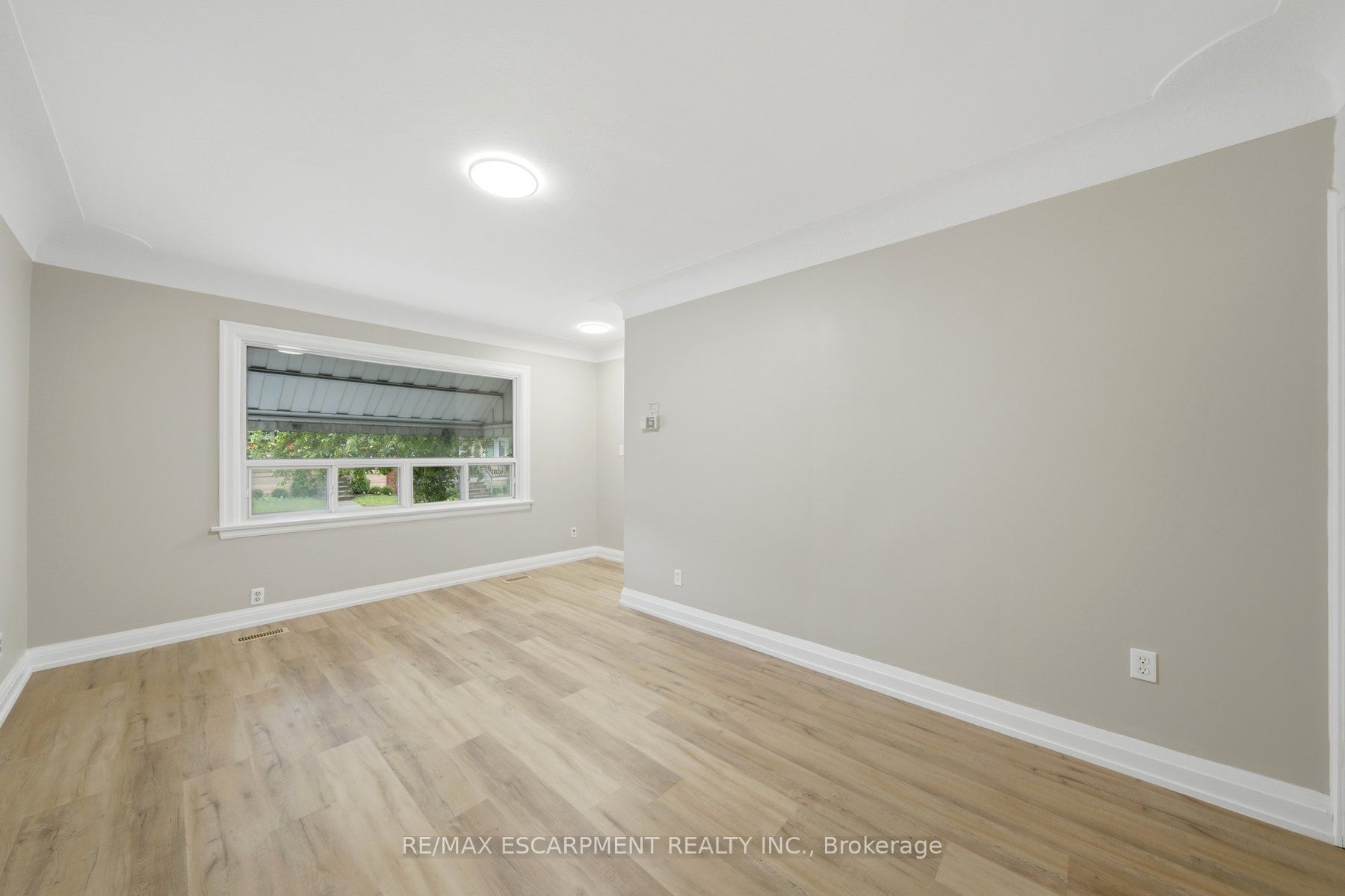 81 Cambridge Avenue, Hamilton, ON L8H 1T7 photo 5