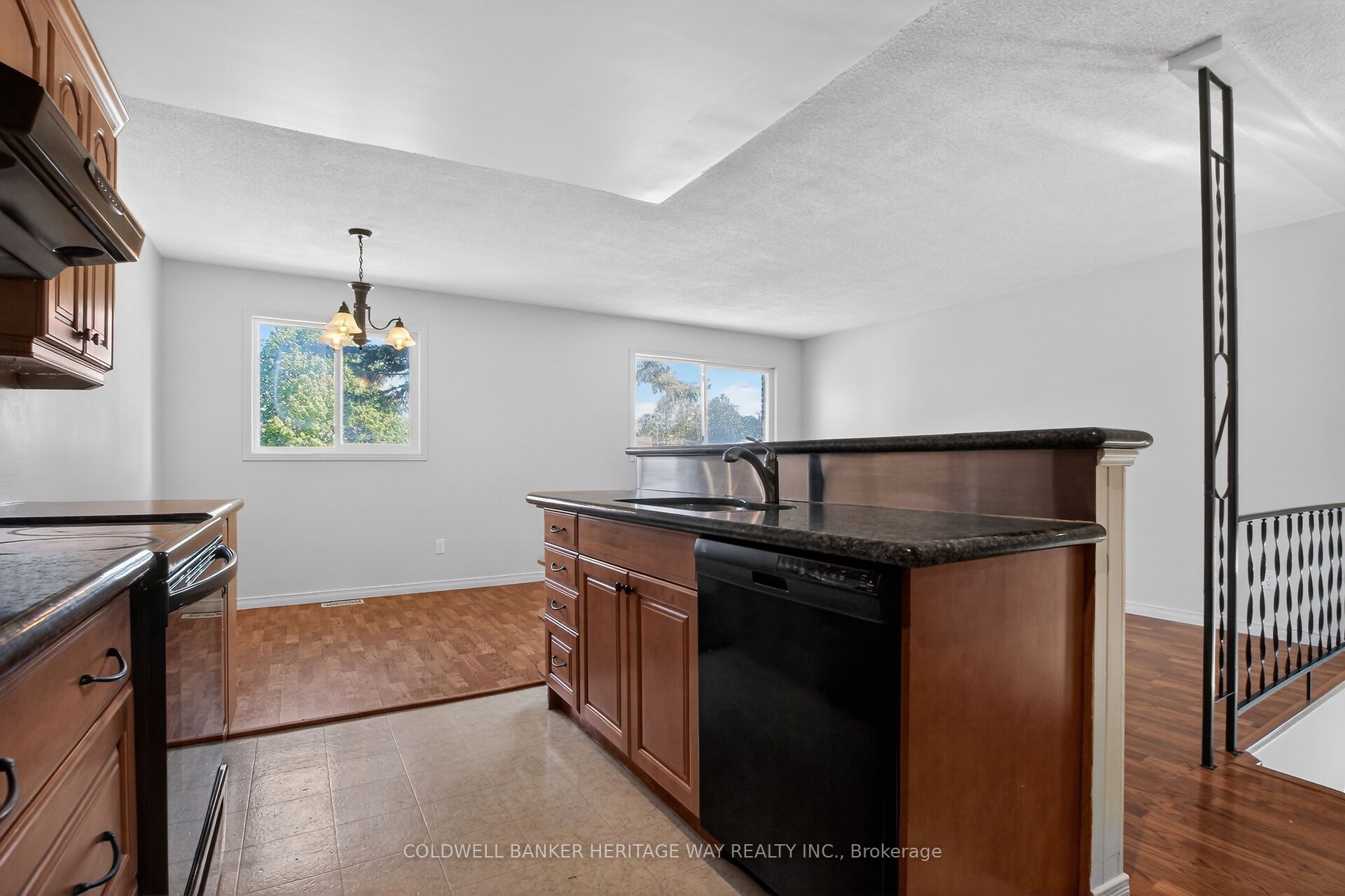 442 Joseph Street, Carleton Place, ON K7C 3T5 photo 4