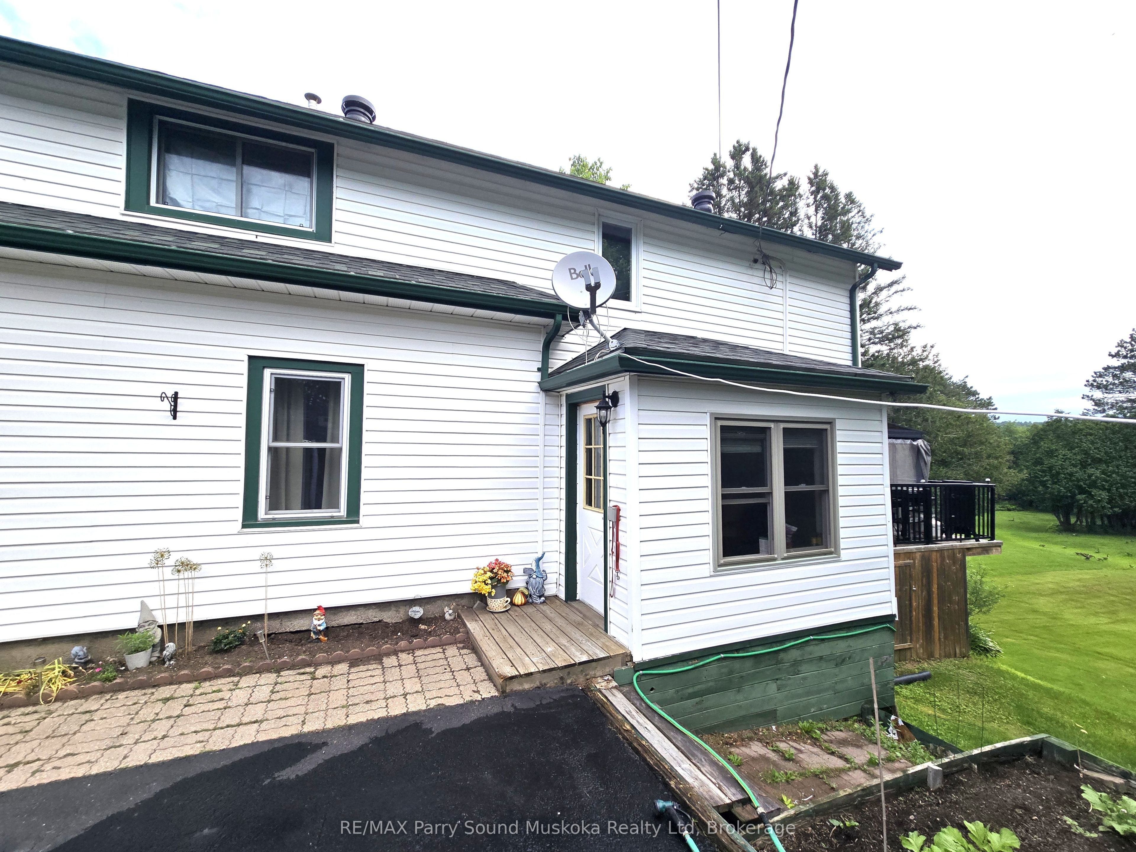 118 Dimsdale Street, Burk's Falls, ON P0A 1C0 photo 3