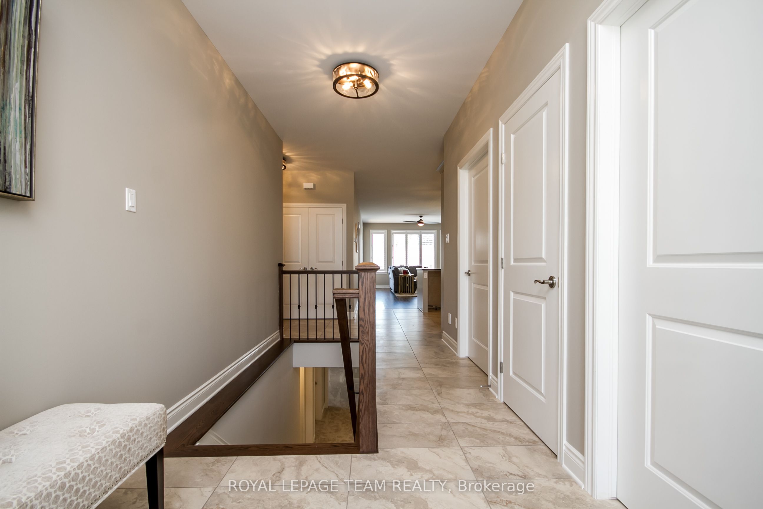 1233 Potter Drive, Brockville, ON K6V 2E3 photo 3