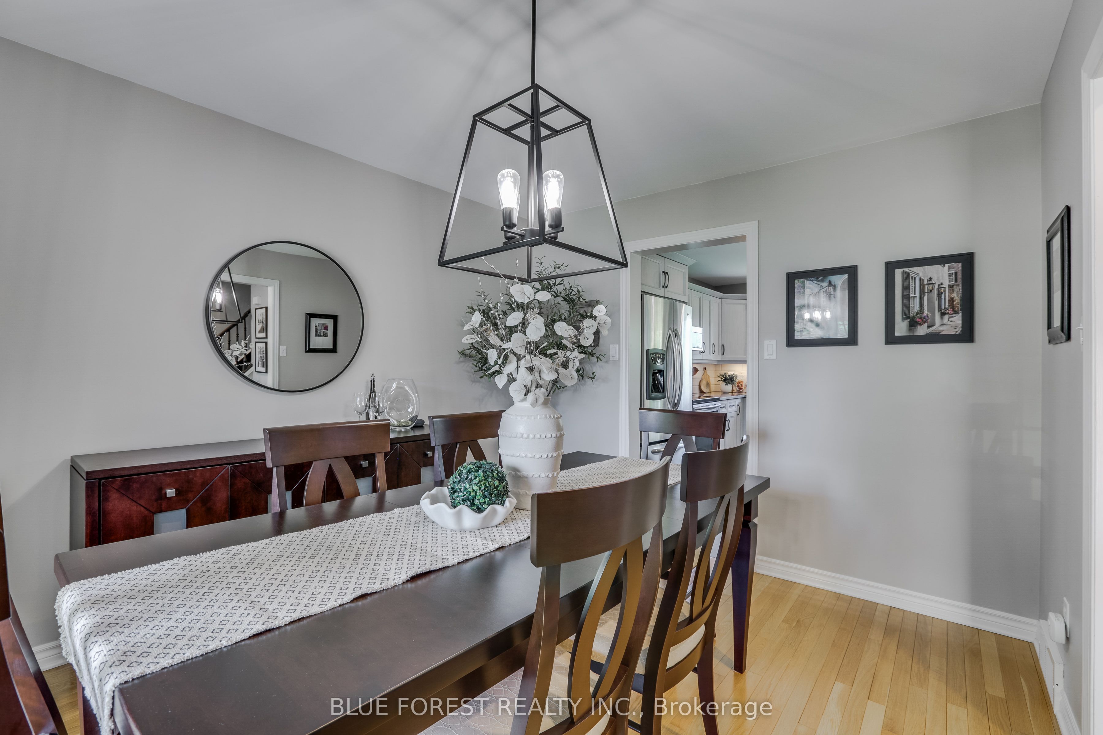 175 Forest Grove Crescent, Thames Centre, ON N0L 1G3 photo 3