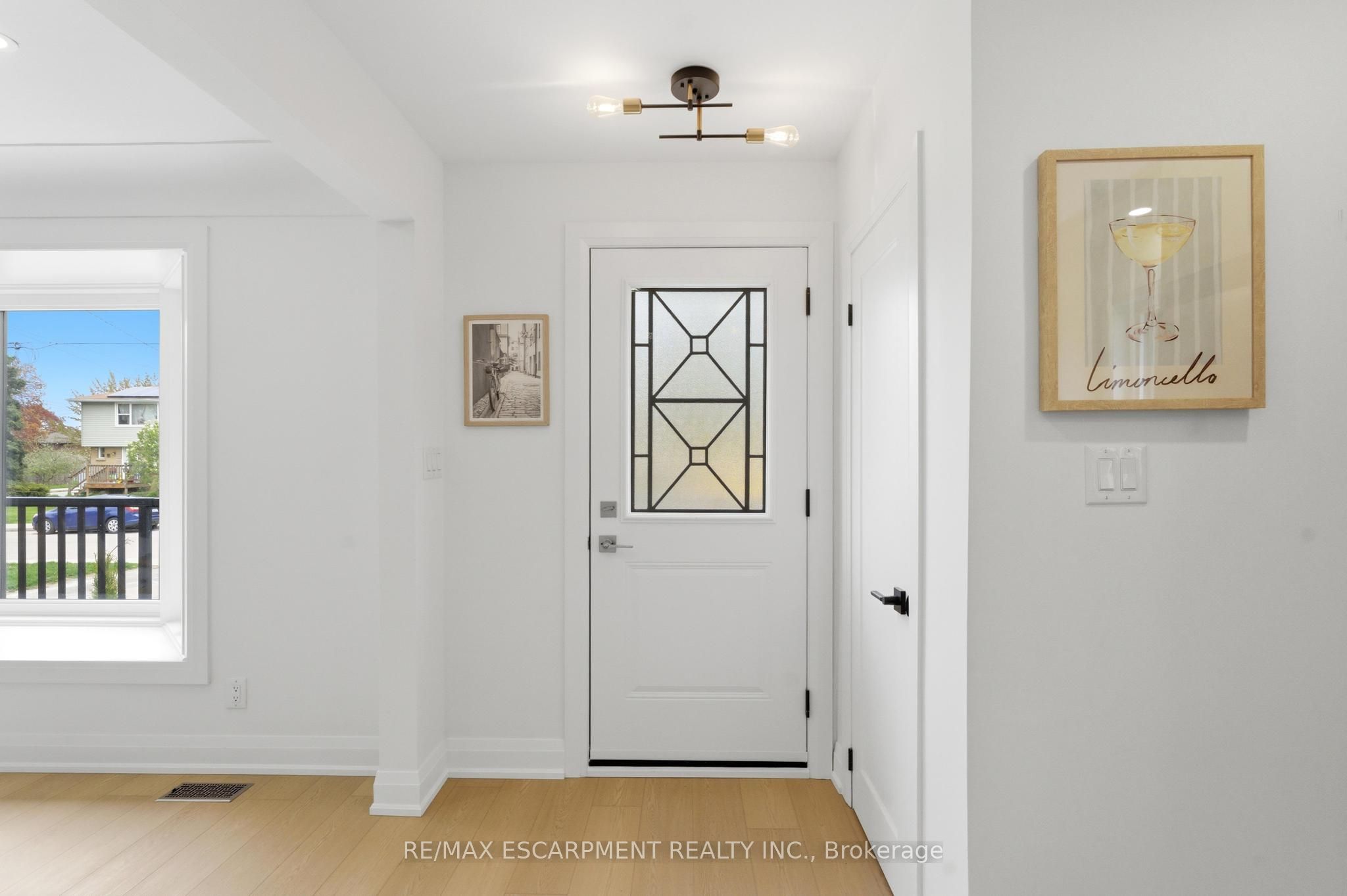 374 East 13th Street, Hamilton, ON L9A 4A1 photo 5