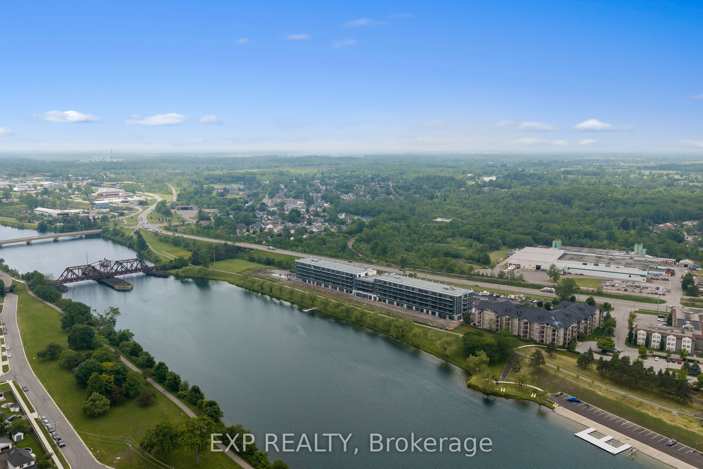 350 Prince Charles Dr Drive 247, Welland, ON L3C 7B3 photo 2