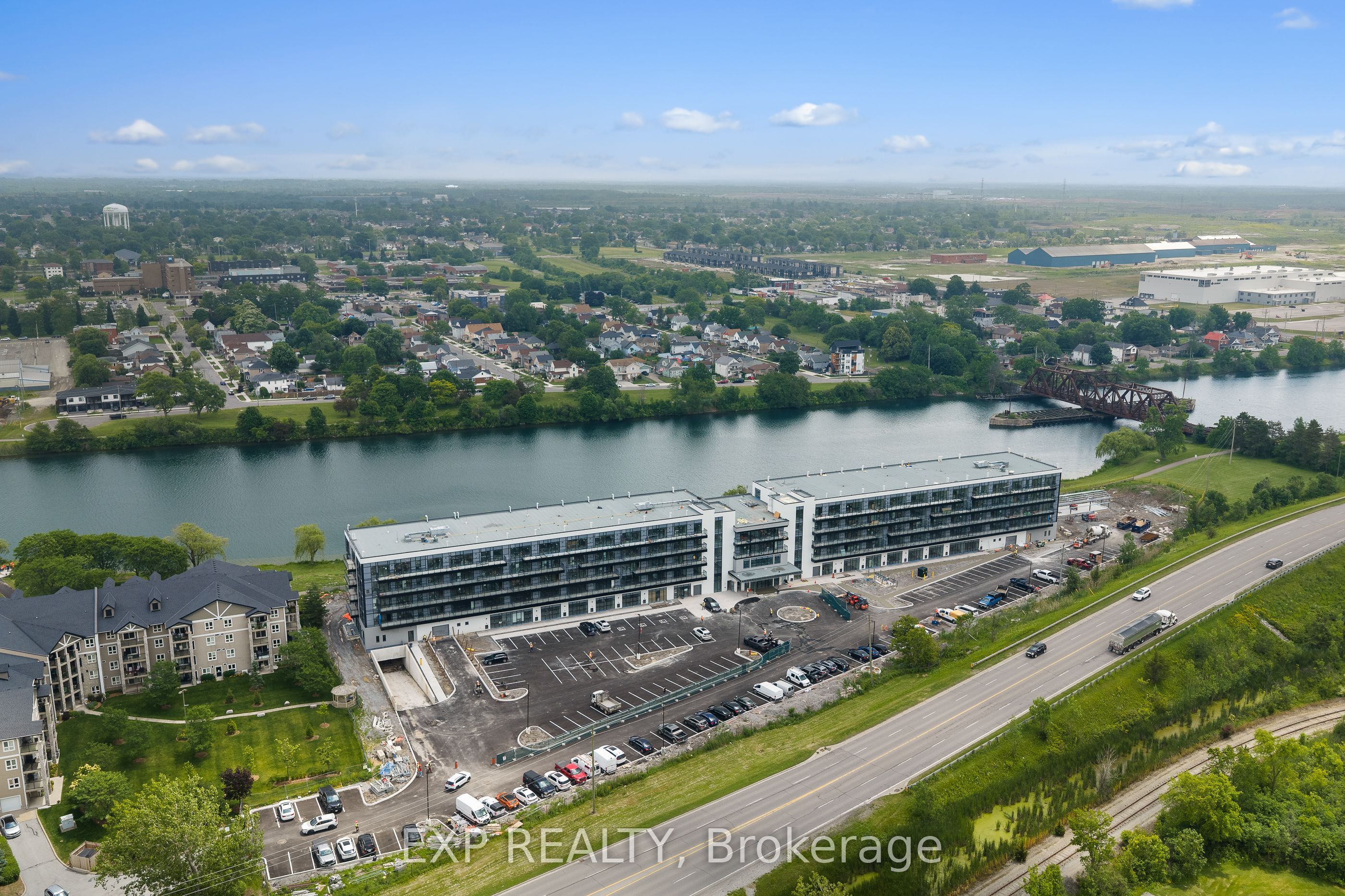 350 Prince Charles Dr Drive 247, Welland, ON L3C 7B3 photo 3