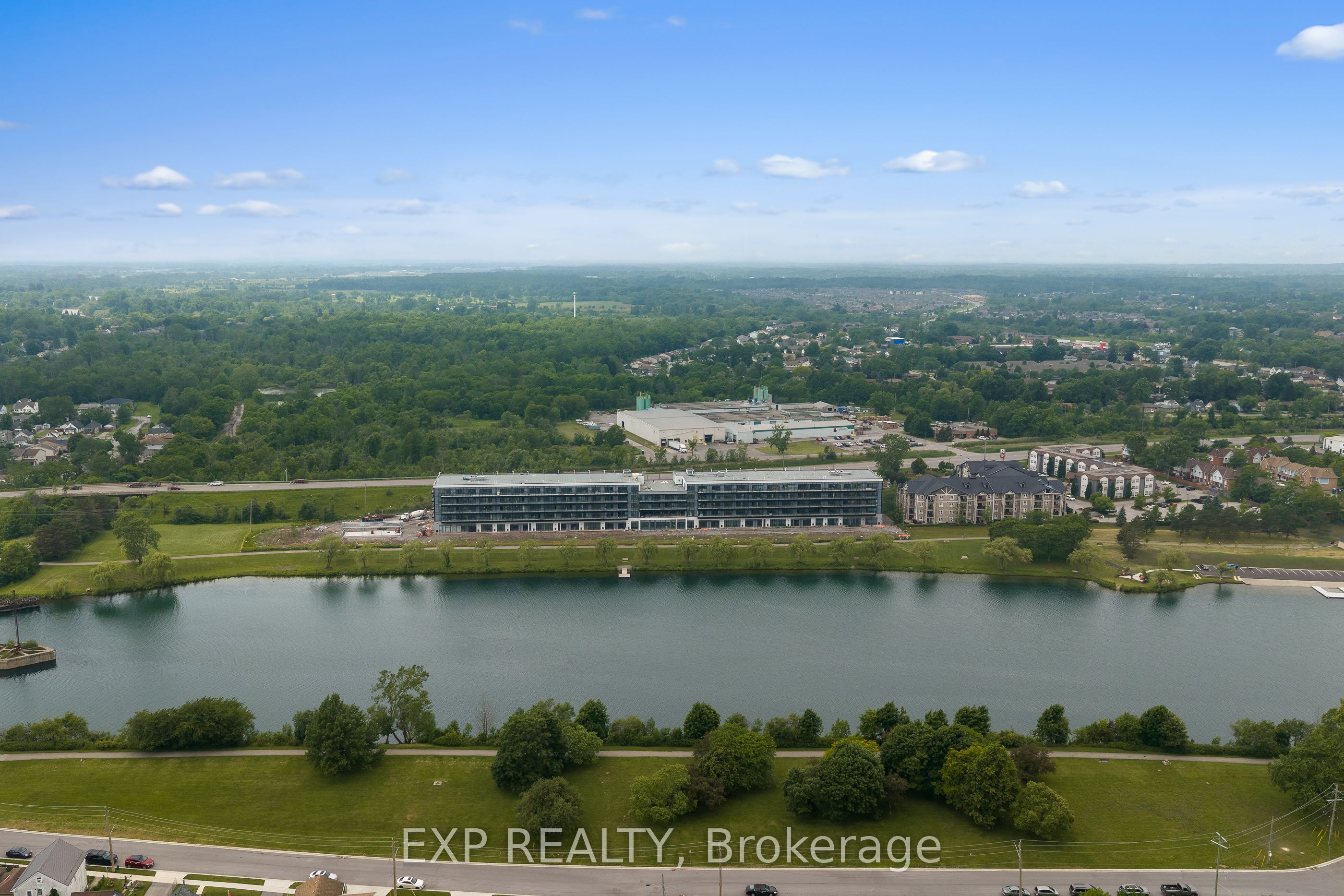 350 Prince Charles Dr Drive 247, Welland, ON L3C 7B3 photo 4