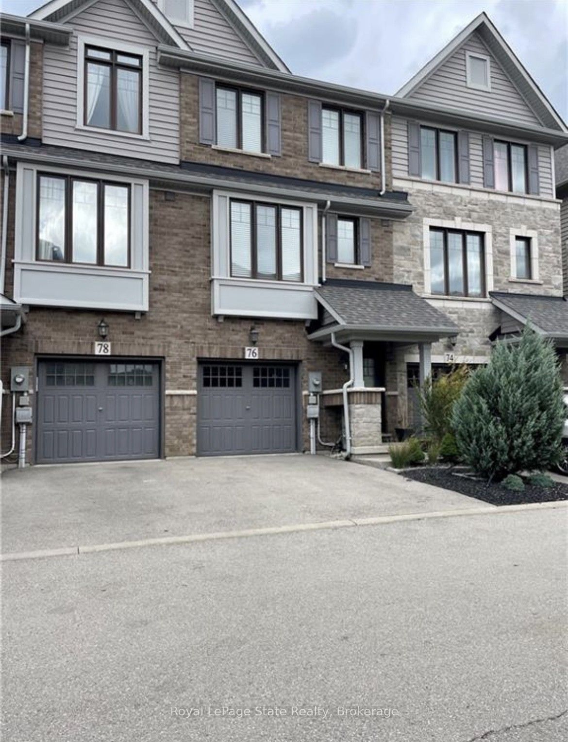 76 Esplanade Lane, Grimsby, ON L3M 0H2