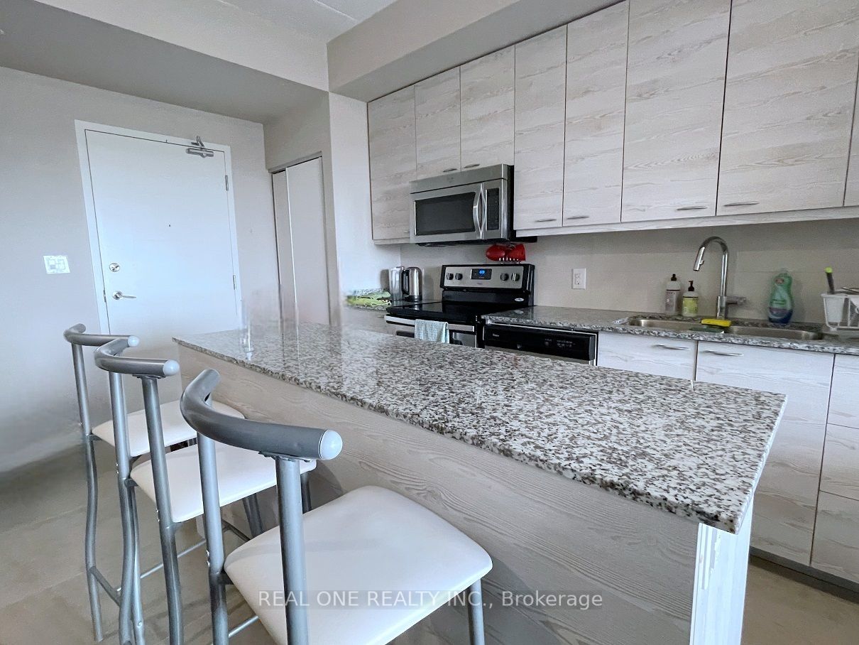280 Lester Street 514, Waterloo, ON N2L 0G2 photo 3