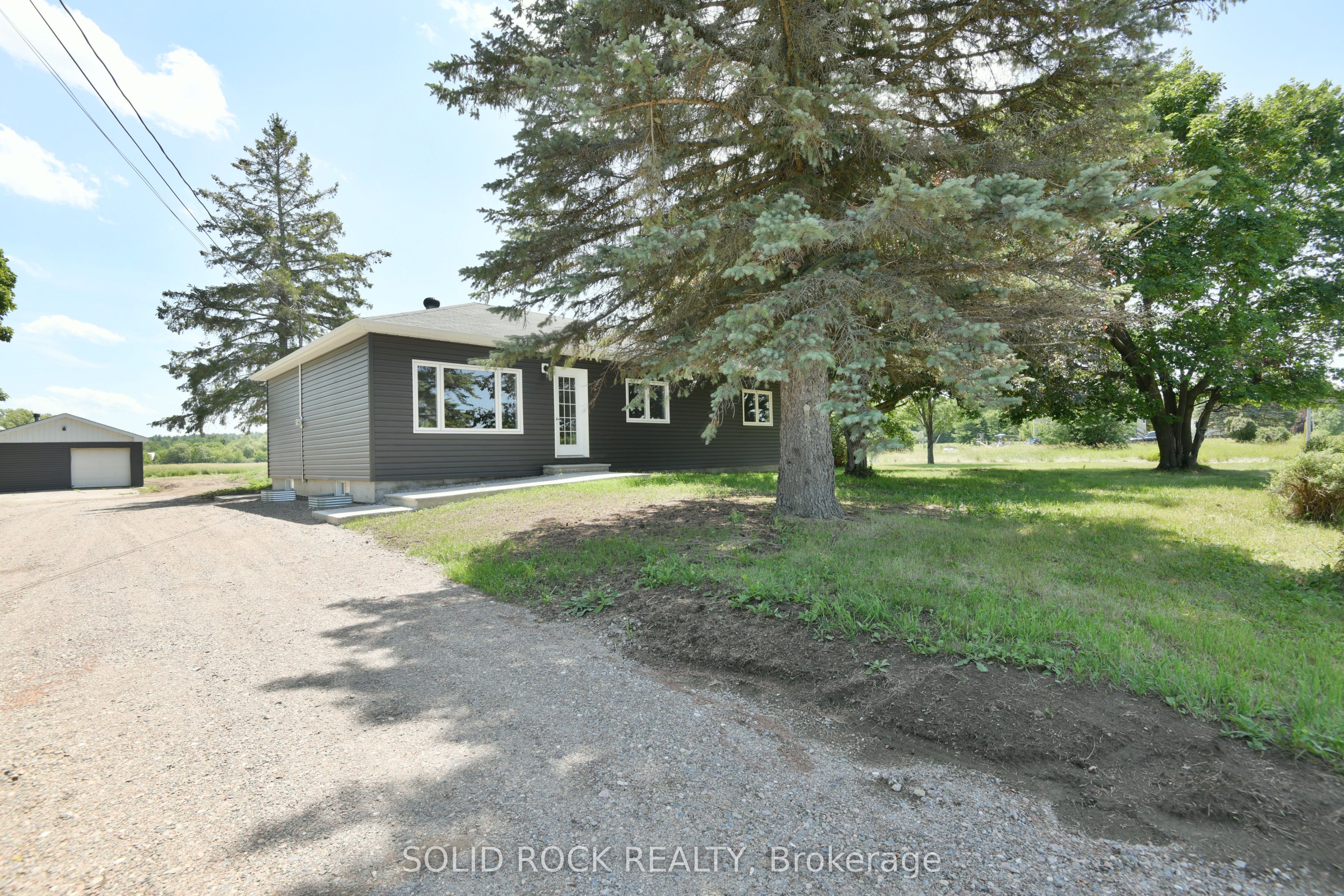 1097 132 Highway, Admaston/Bromley, ON K7V 3Z5 photo 2