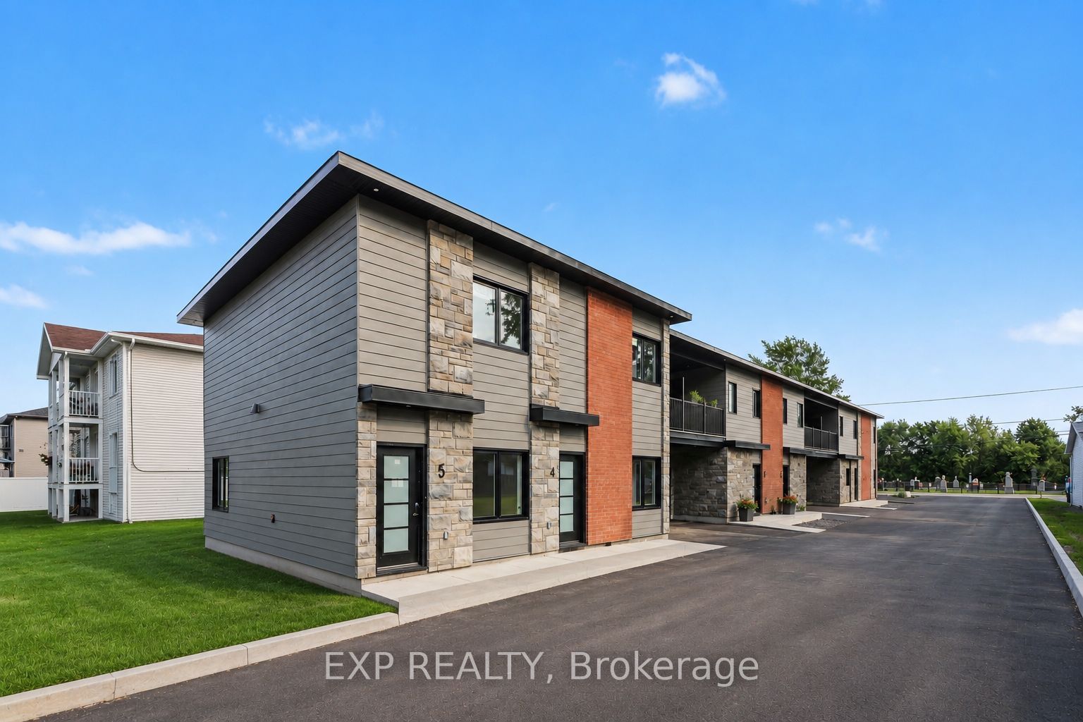 1089 Notre Dame Street 3, Russell, ON K0A 1W0 photo 5