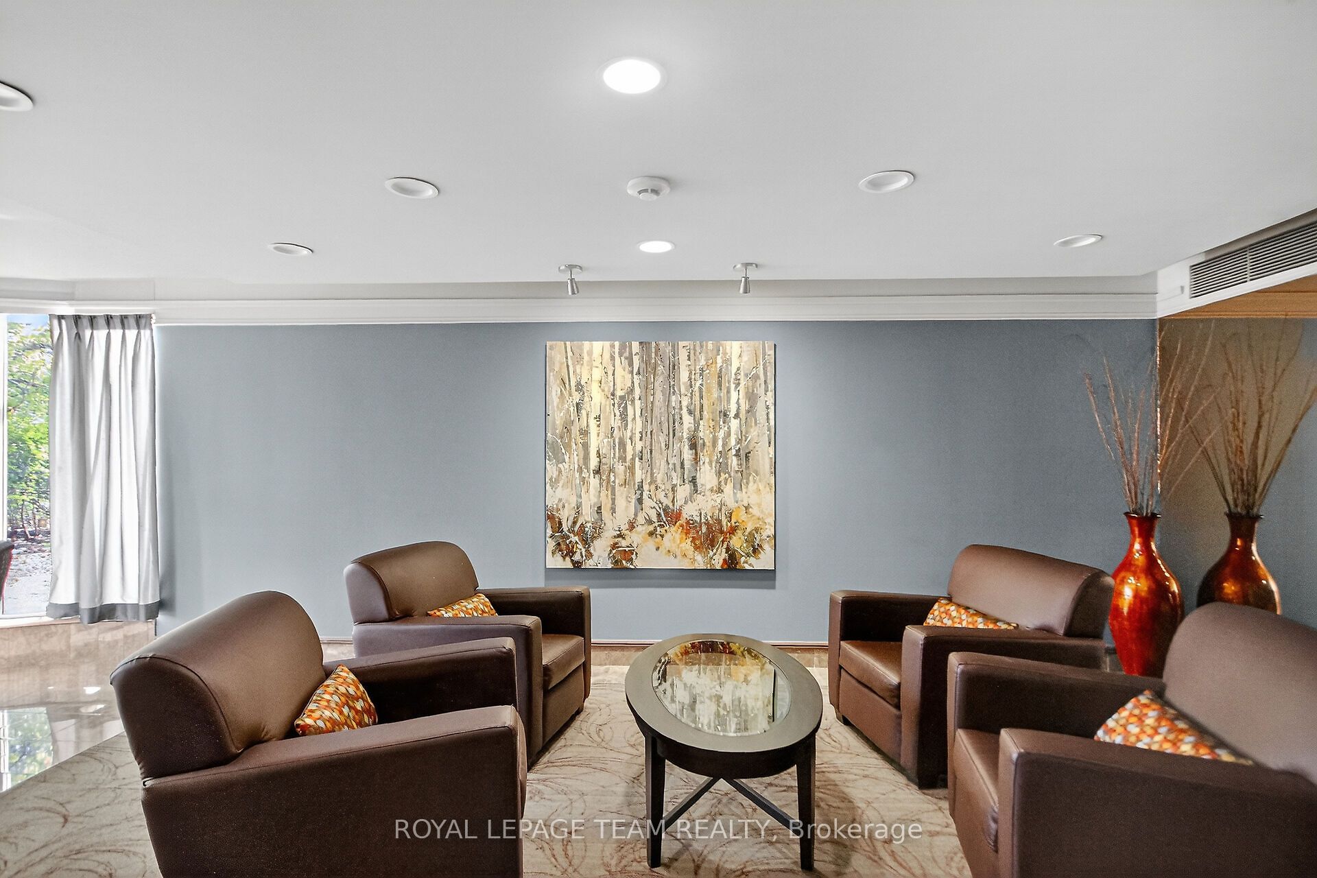 100 Grant Carman Drive 201, Cityview - Parkwoods Hills - Rideau Shore, ON K2E 8B8 photo 5
