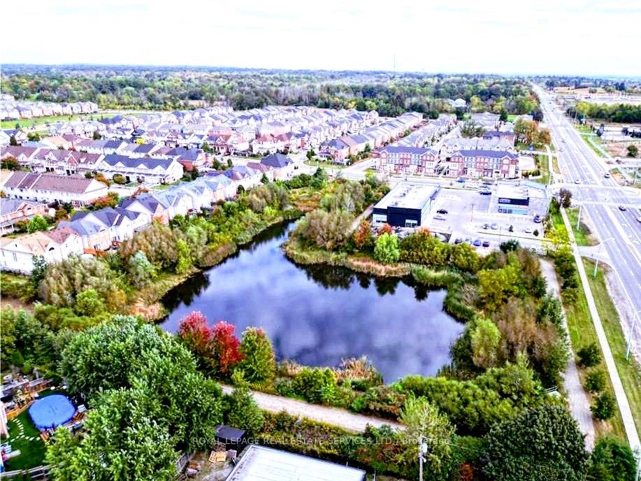 460 Dundas Street E 1102, Hamilton, ON L8B 2A6