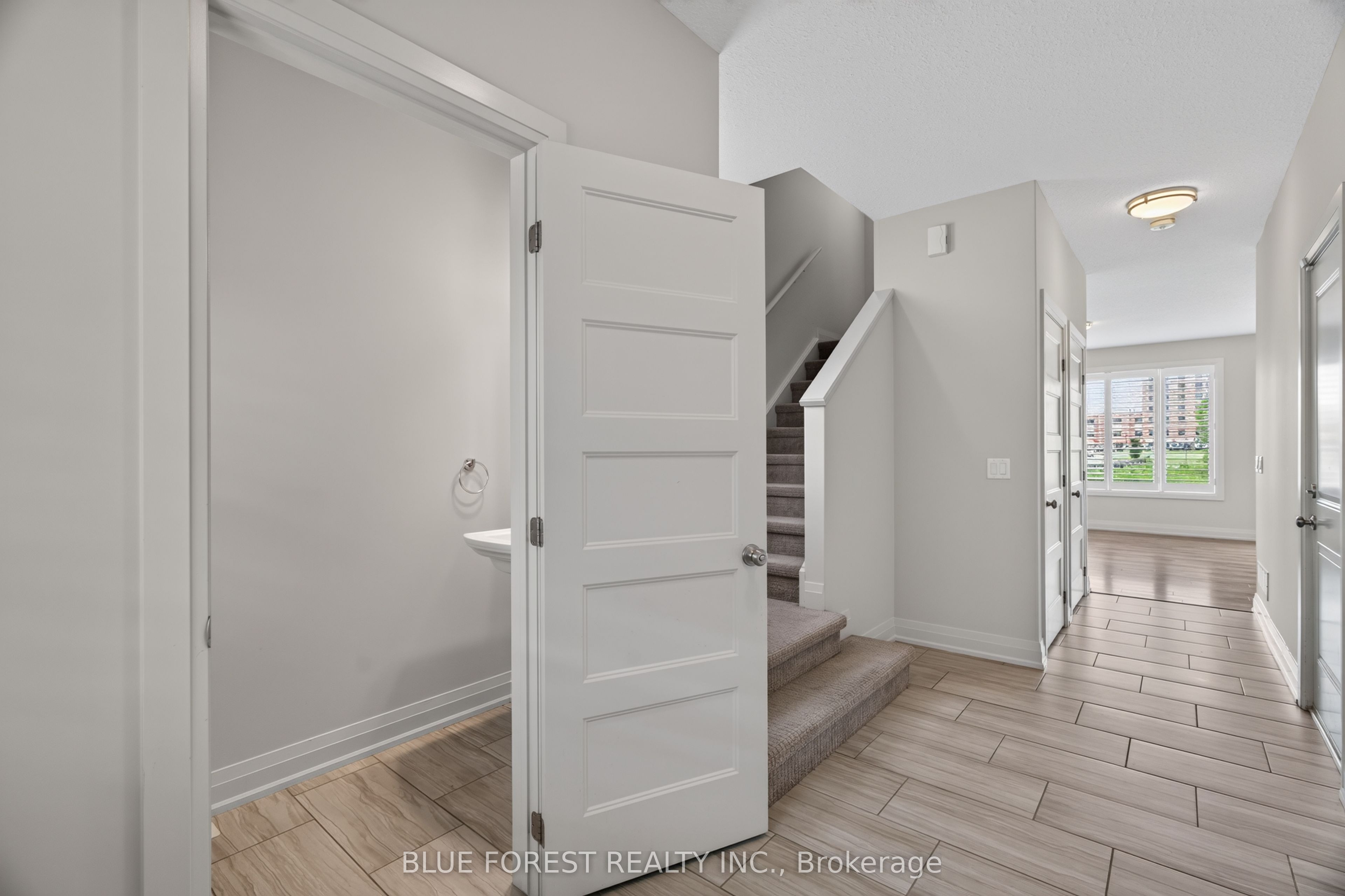 3025 Singleton Avenue 126, London South, ON N6L 0E6 photo 5