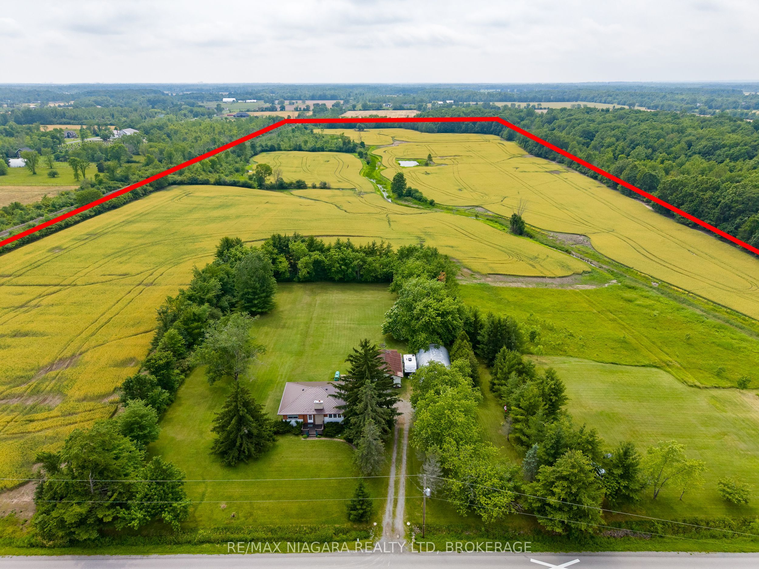 2561 Point Abino Road N, Fort Erie, ON L0S 1S0