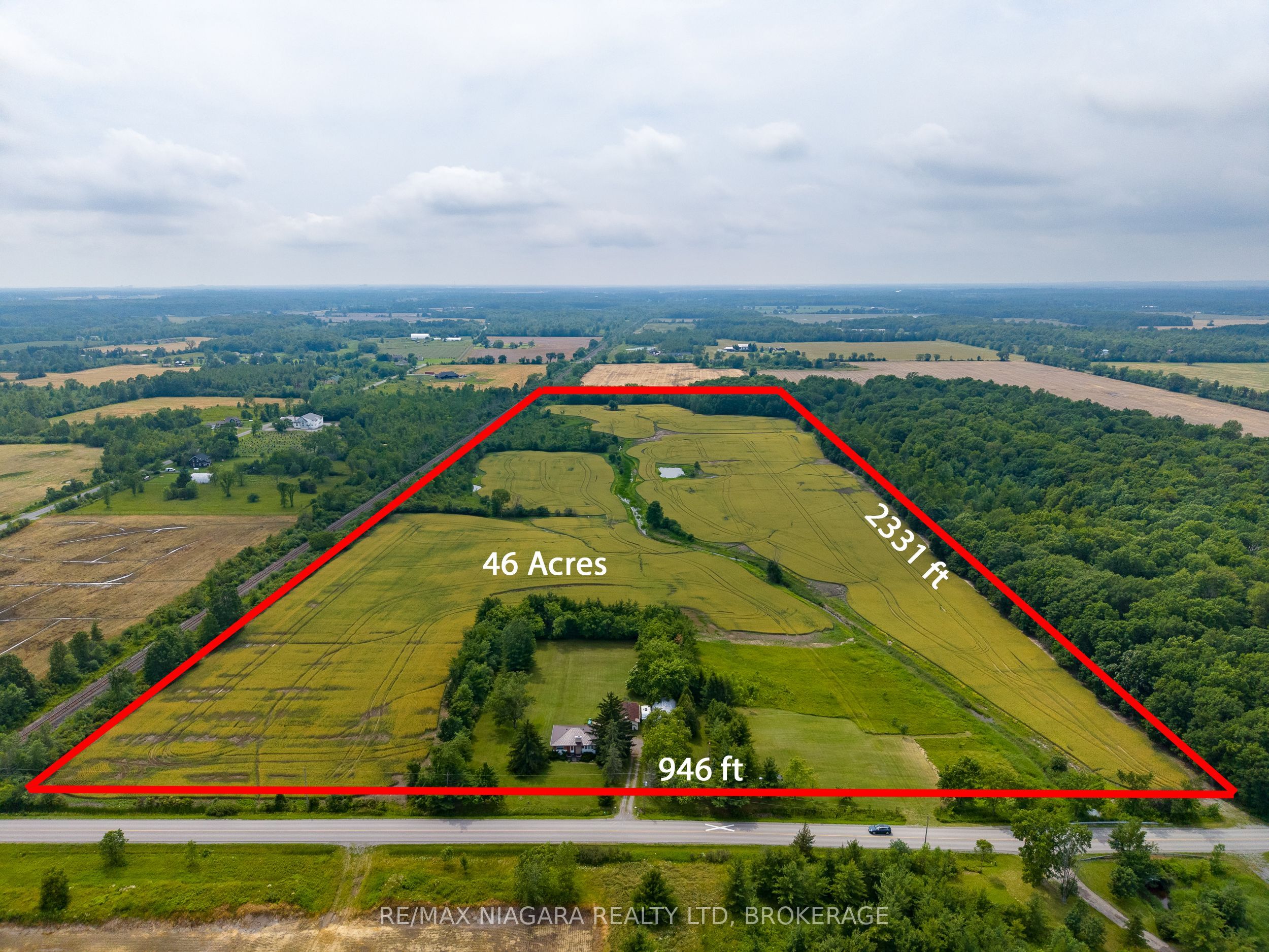 2561 Point Abino Road N, Fort Erie, ON L0S 1S0 photo 2