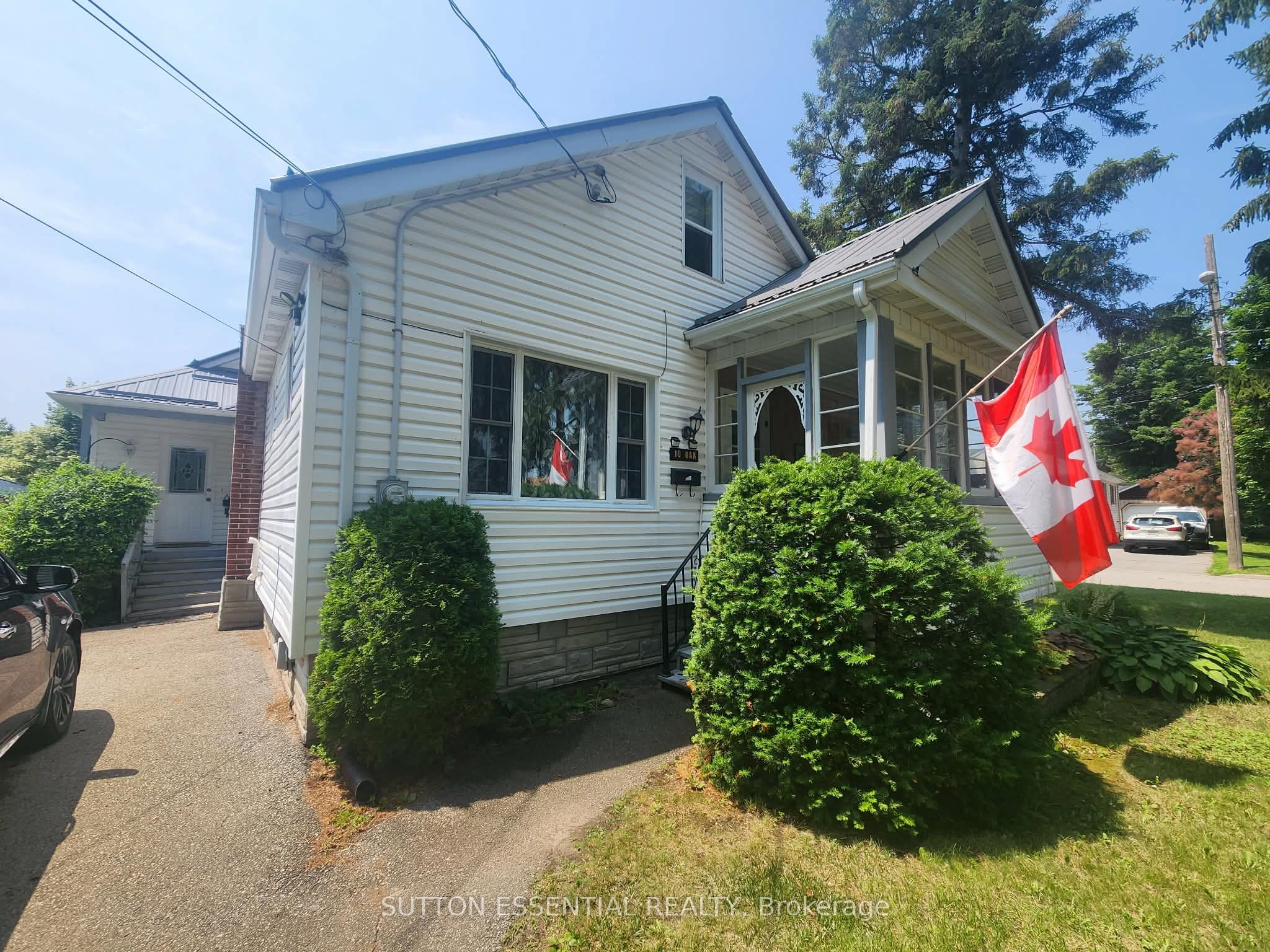 10 Oak Street, Brockville, ON K6V 5P9