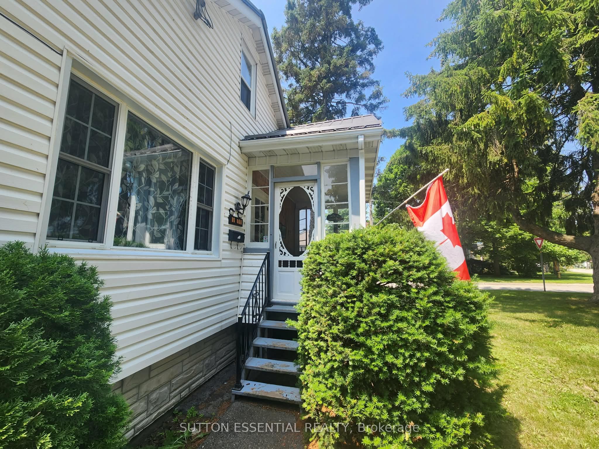 10 Oak Street, Brockville, ON K6V 5P9 photo 3