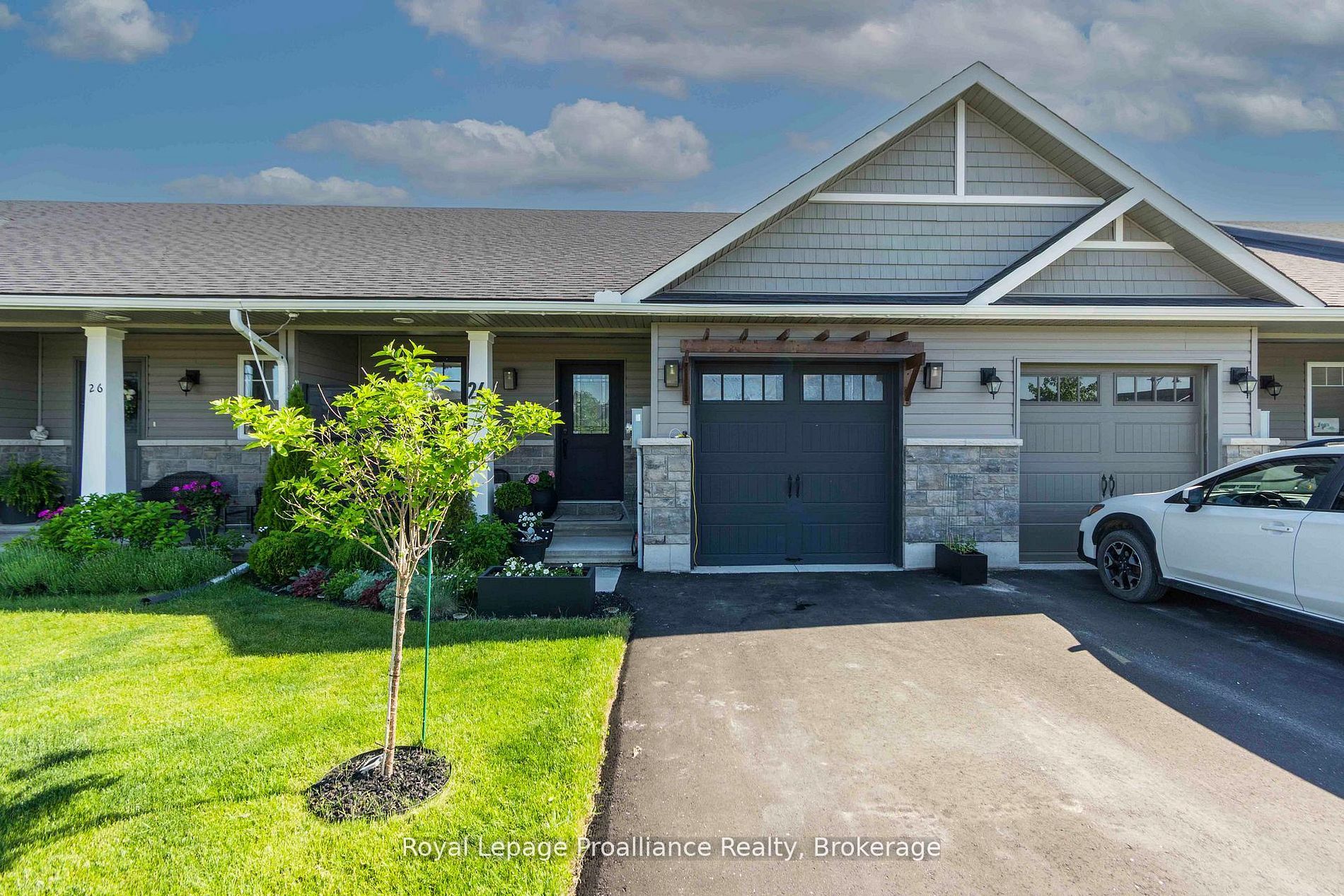 24 Buchanan Avenue, Prince Edward County, ON K0K 2T0 photo 2