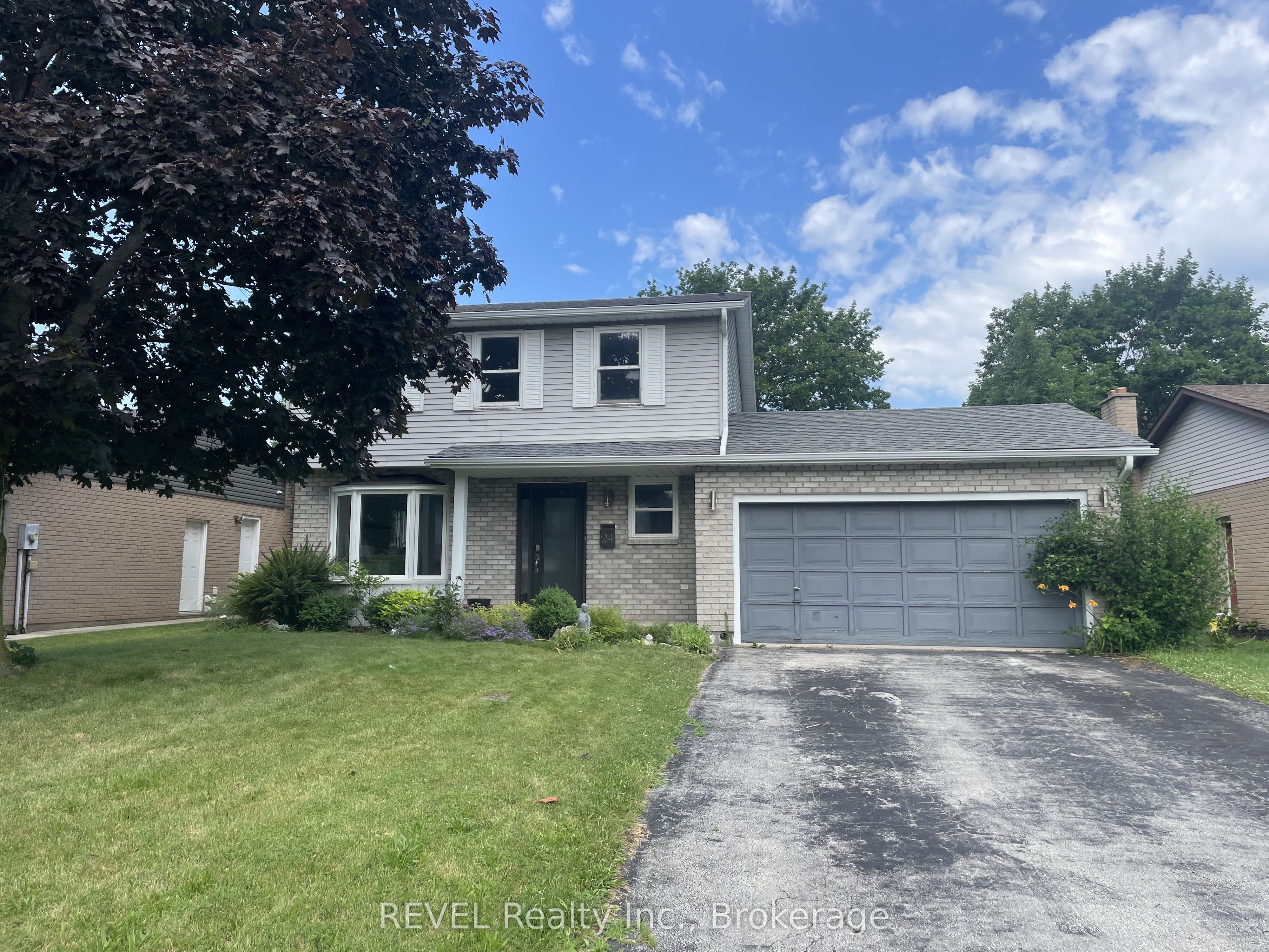 24 Rembrandt Drive, Grimsby, ON L3M 5A1 photo 4
