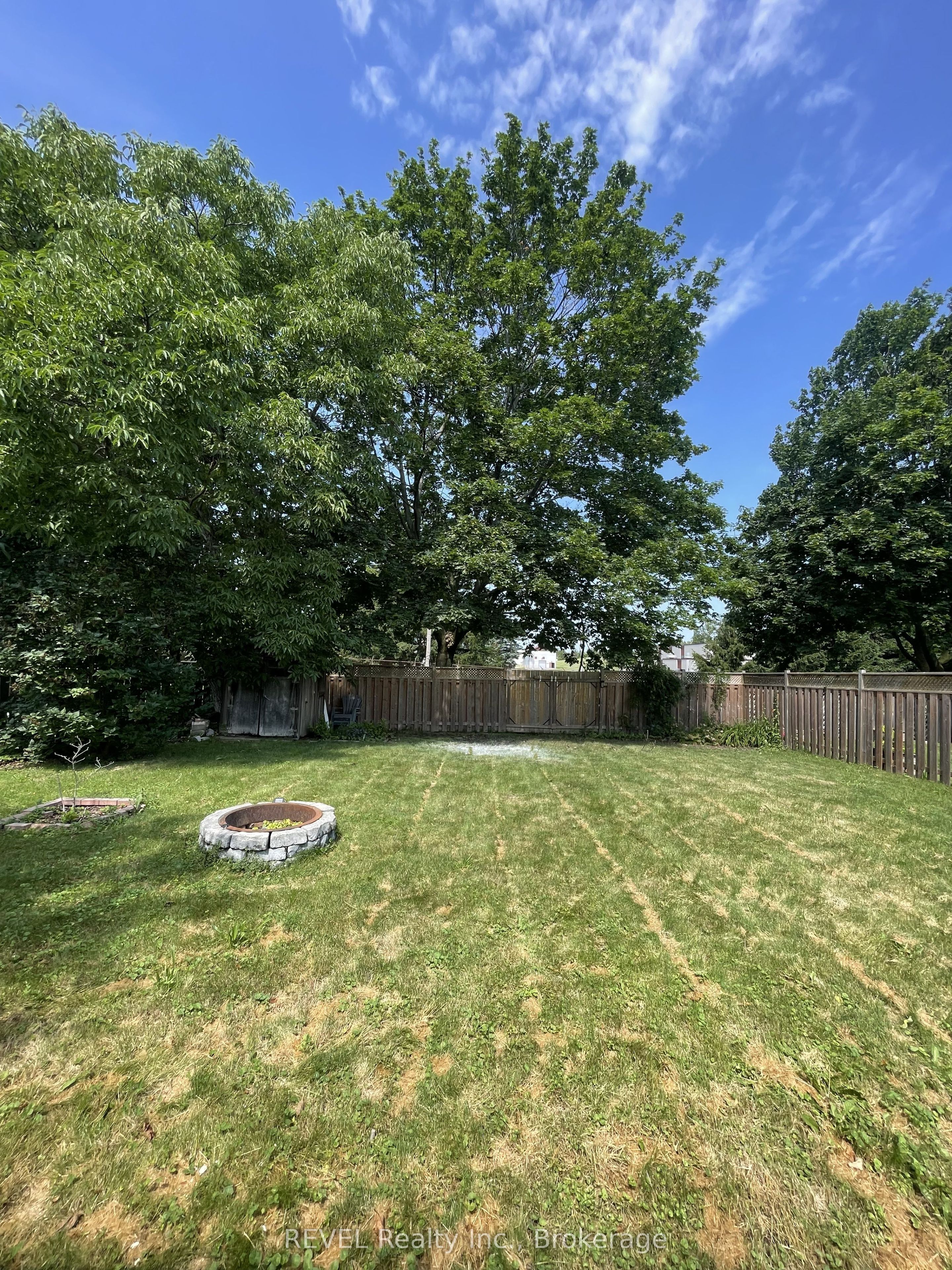 24 Rembrandt Drive, Grimsby, ON L3M 5A1 photo 5