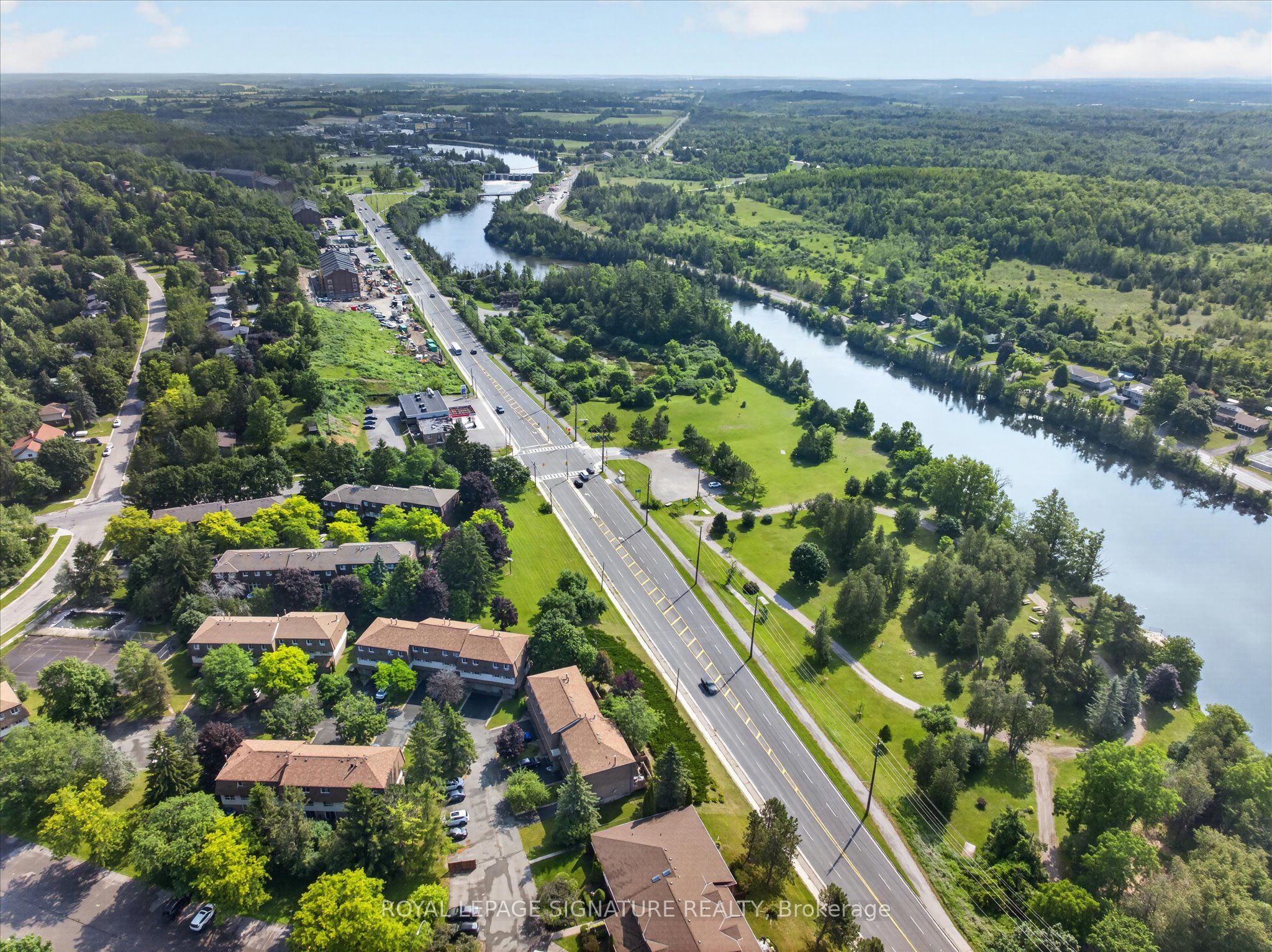 30 CHAMPLAIN Crescent 36, Peterborough, ON K9L 1T1 photo 4