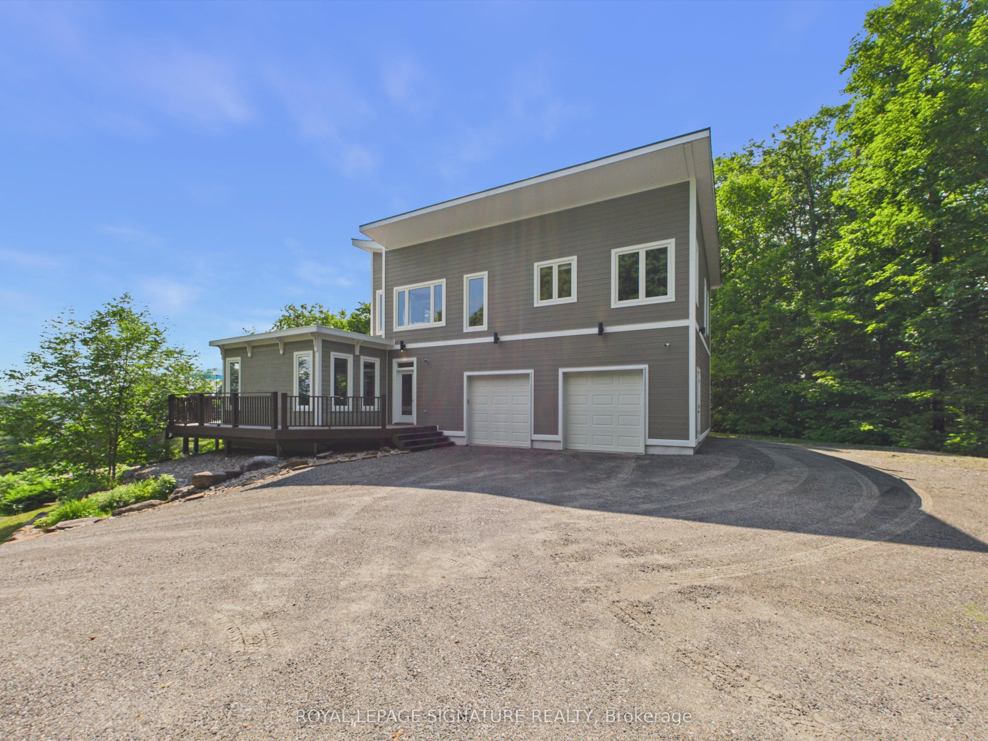 180 Allison's Point Road, Huntsville, ON P1H 1B5 photo 2