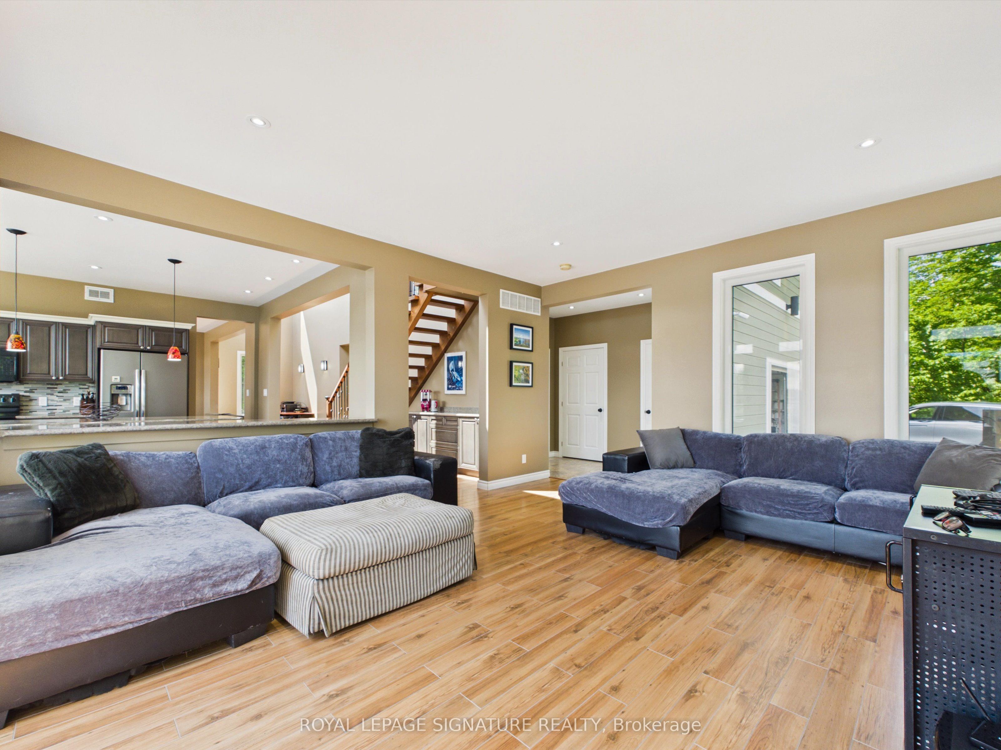 180 Allison's Point Road, Huntsville, ON P1H 1B5 photo 5