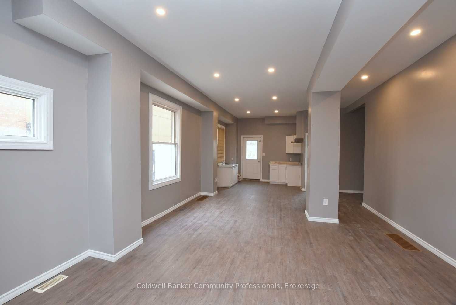 78 George Street, Hamilton, ON L8P 1C9 photo 5