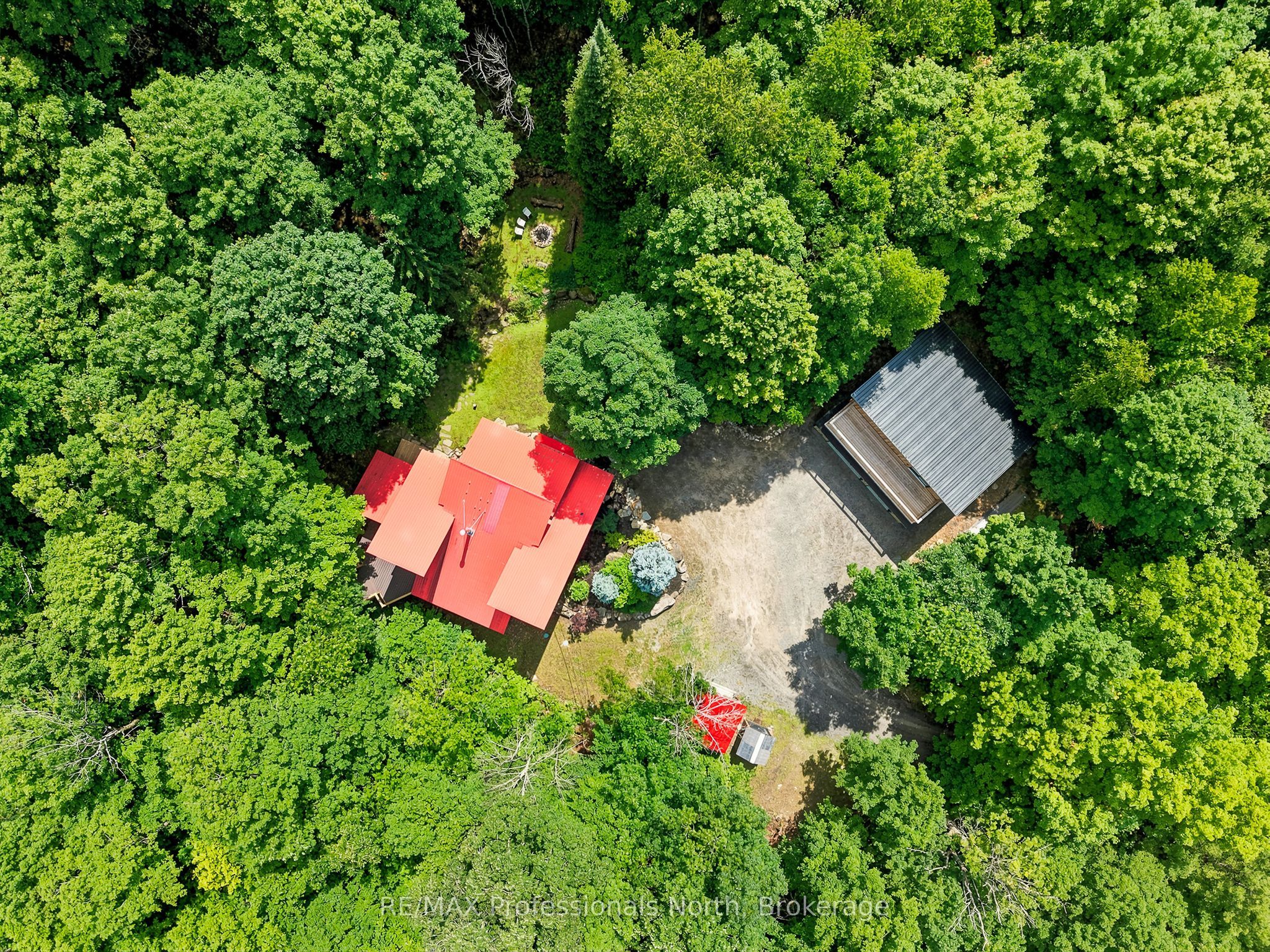 869 North Mary Lake Road, Huntsville, ON P1H 1S4 photo 5