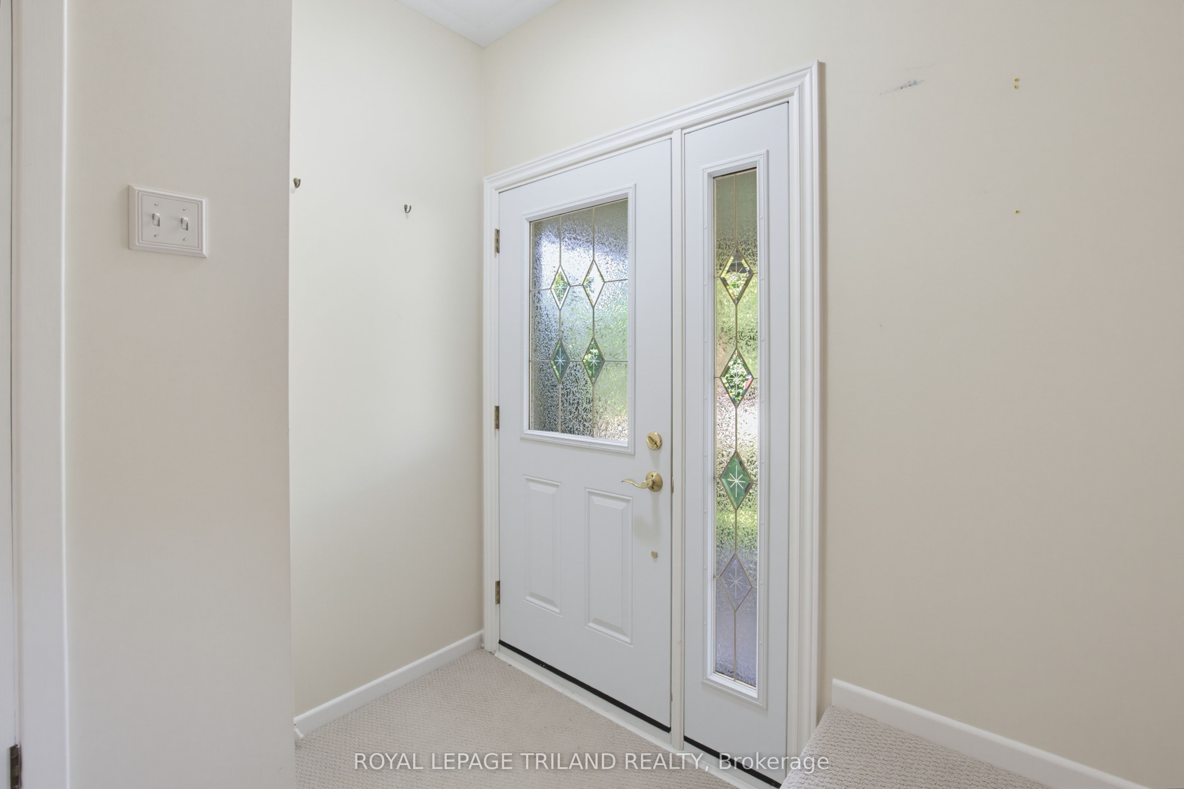 115 Champlain Crescent, London East, ON N5V 1H2 photo 2