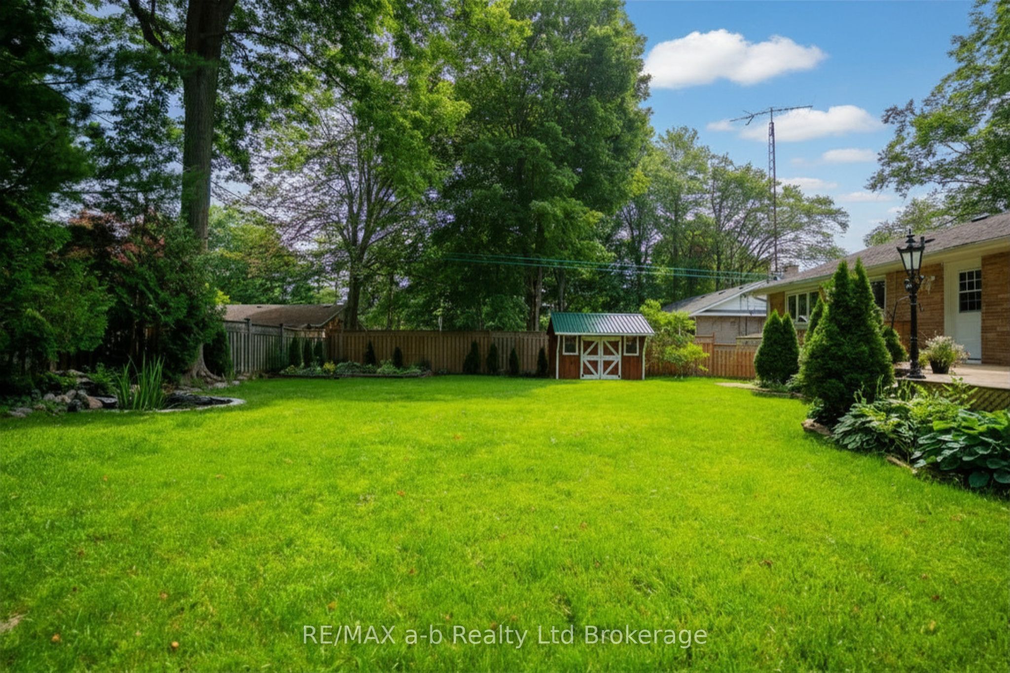 88 North Street W, Tillsonburg, ON N4G 1C3 photo 4