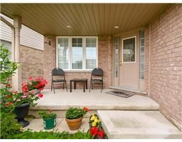 22 Clairfields Drive W Main Unit, Guelph, ON N1G 5H5 photo 2