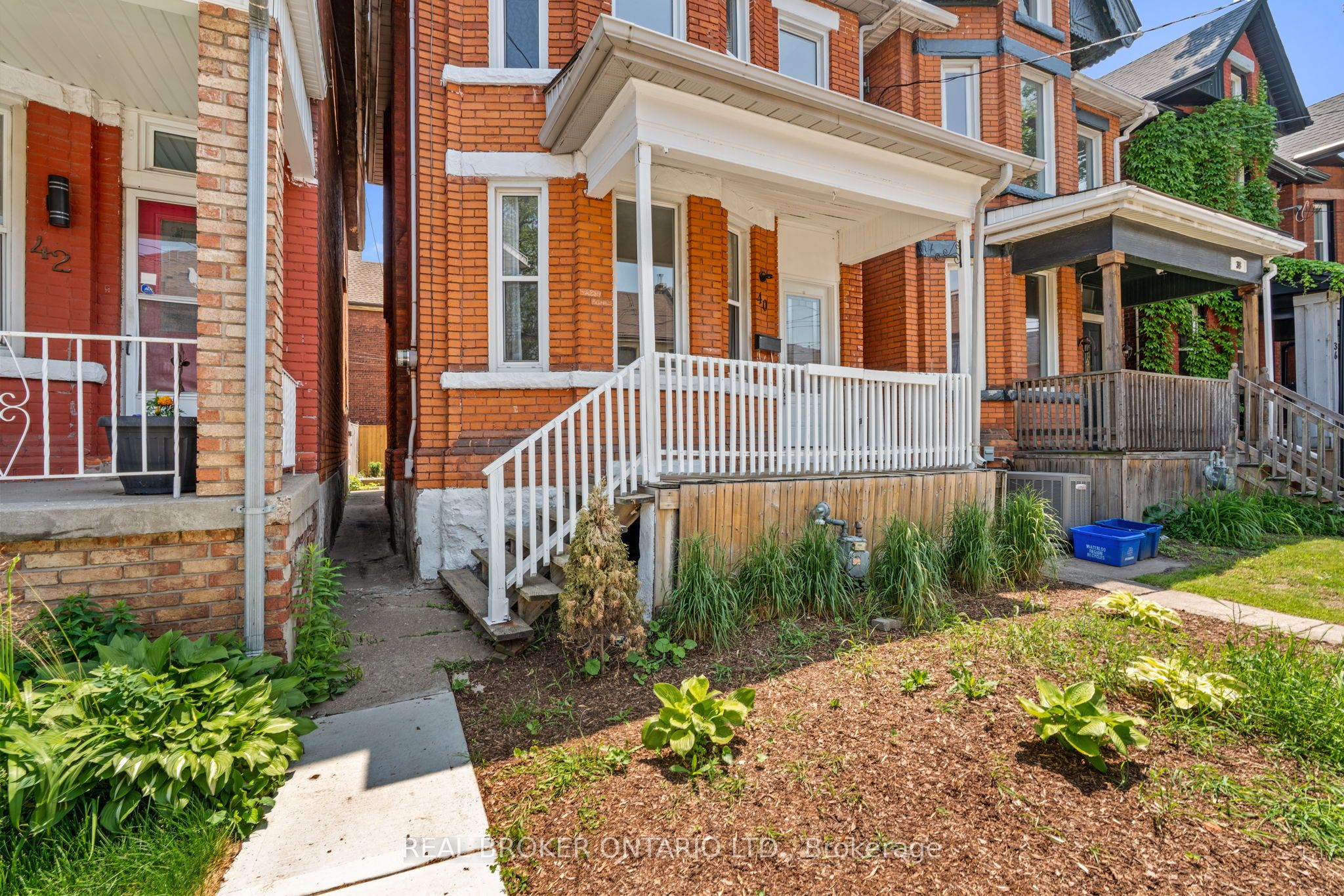 40 Ashley Street, Hamilton, ON L8L 5S6 photo 2
