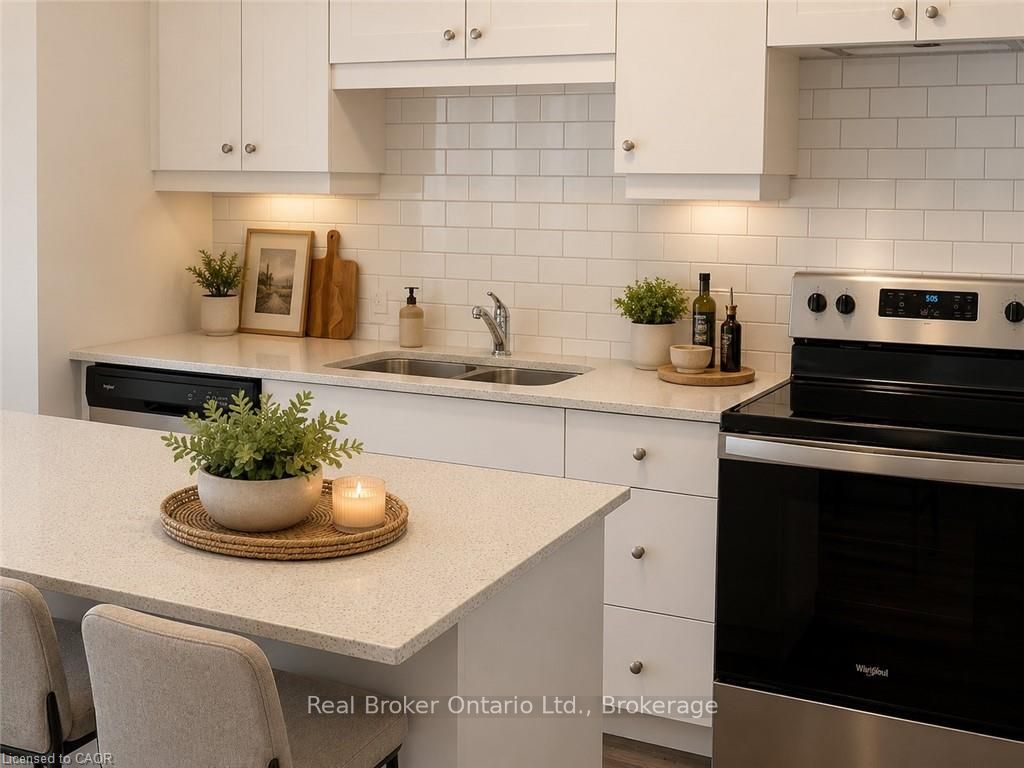 255 Northfield Drive E 505, Waterloo, ON N2V 2H1 photo 3