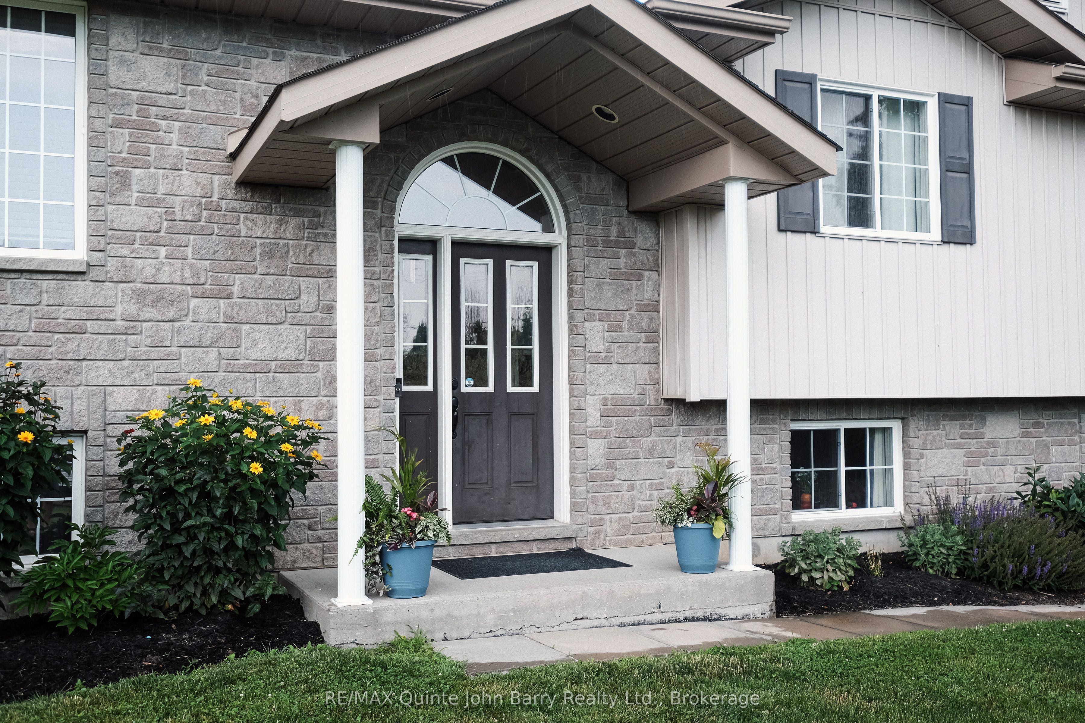16566 Highway 2 N/A, Quinte West, ON K8V 5P7 photo 4
