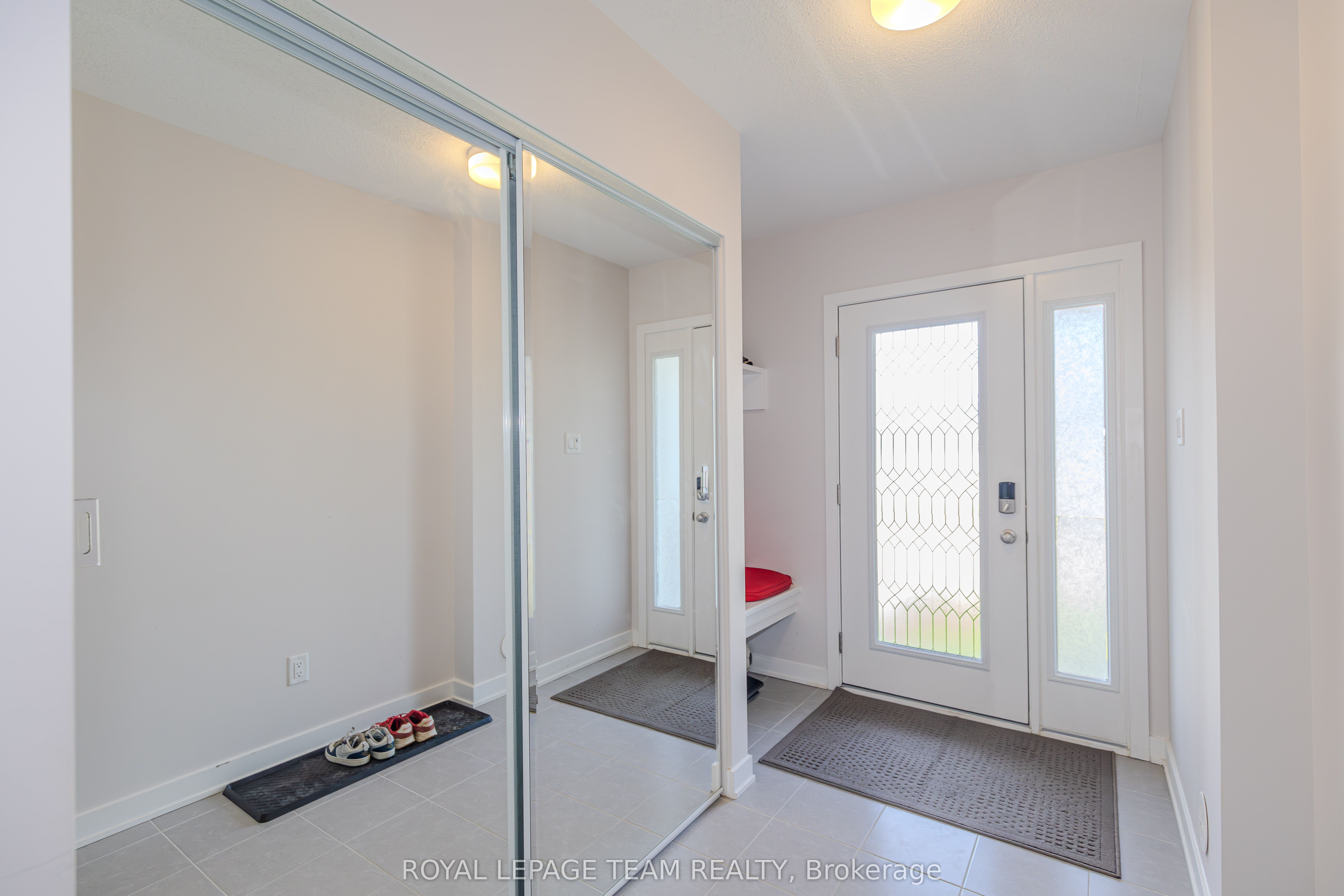 742 Kinstead Pvt Private, Stittsville - Munster - Richmond, ON K2S 3B3 photo 3