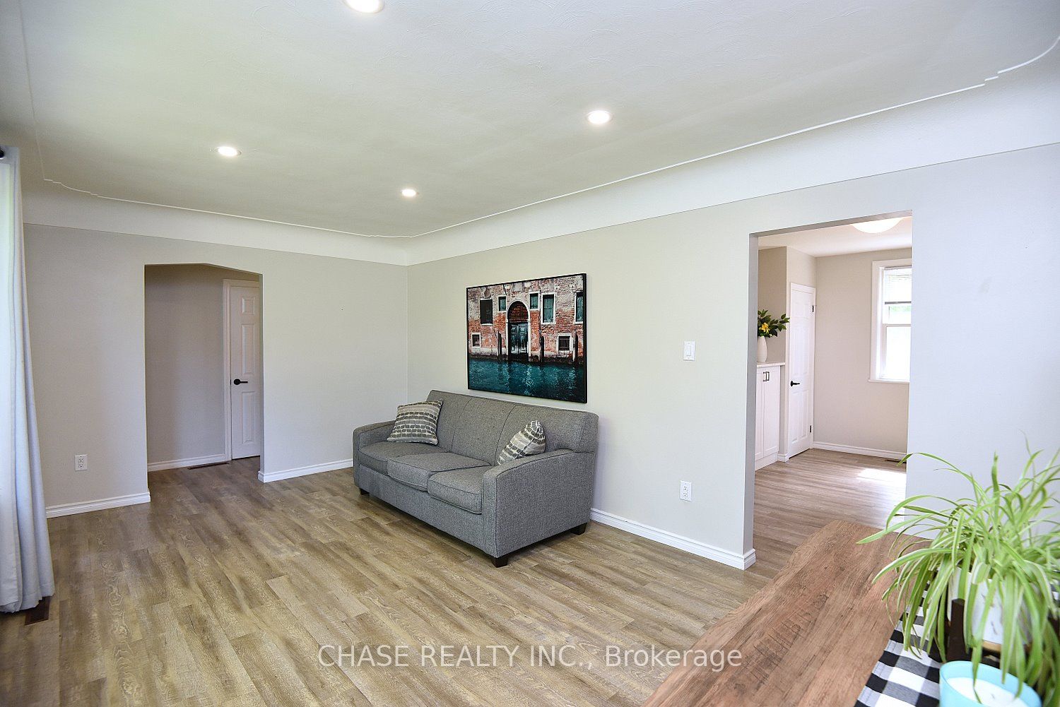107 West 32nd Street, Hamilton, ON L9C 5G8 photo 4