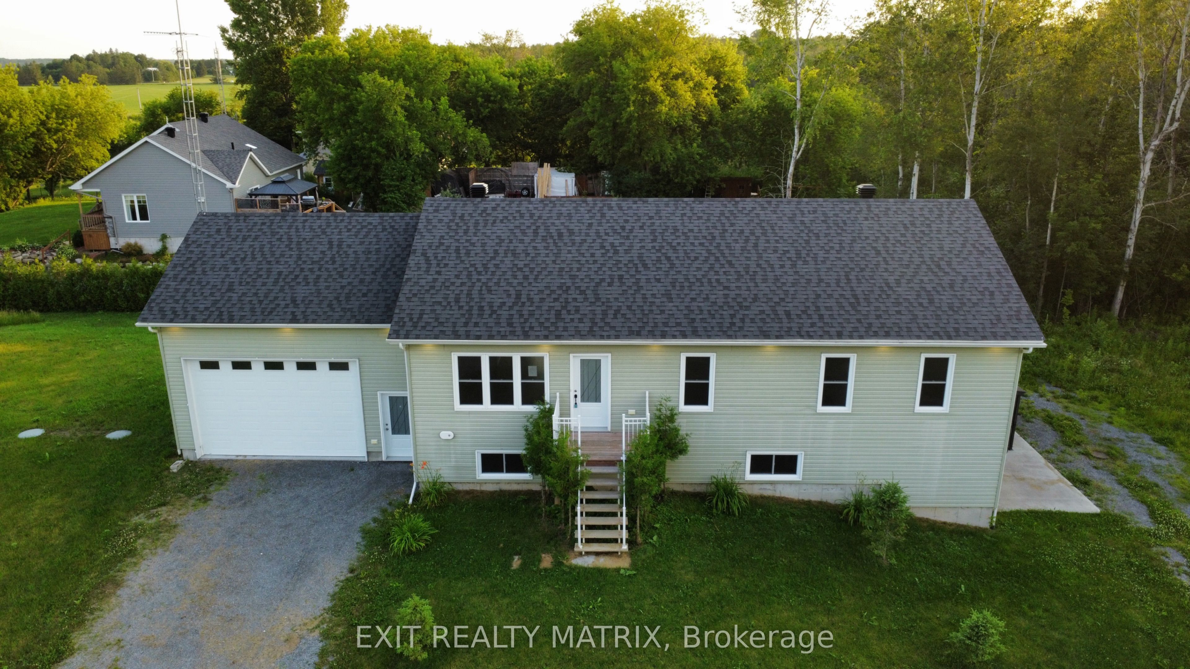 21992 Beauchamp Drive, South Glengarry, ON K0C 1Z0 photo 4