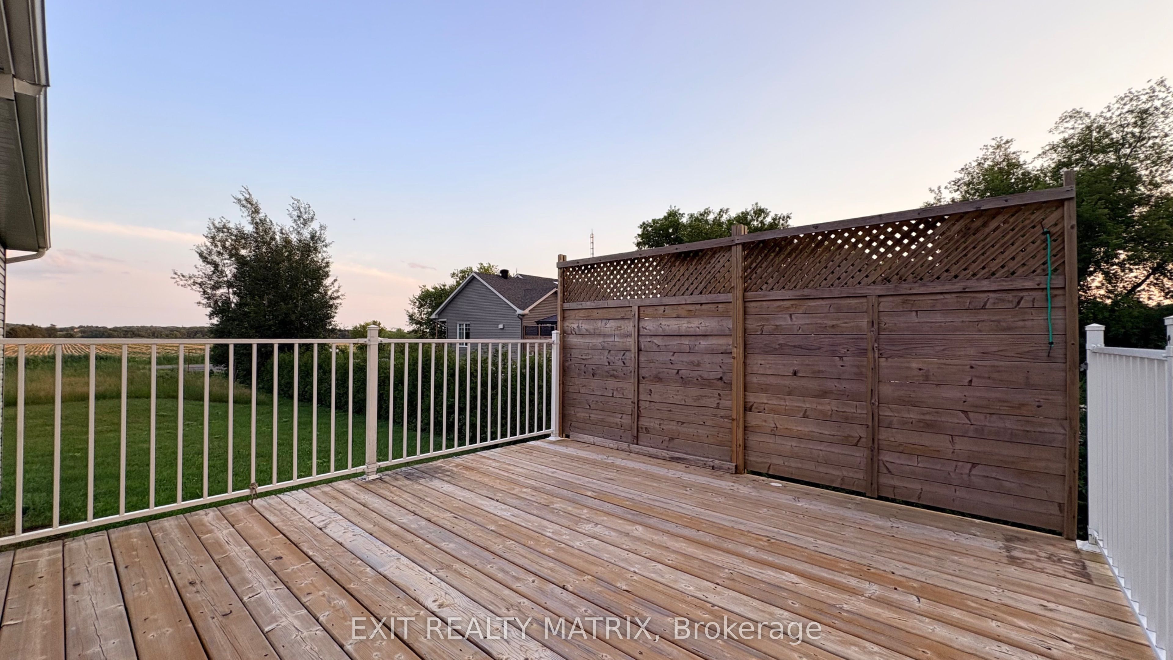 21992 Beauchamp Drive, South Glengarry, ON K0C 1Z0 photo 5