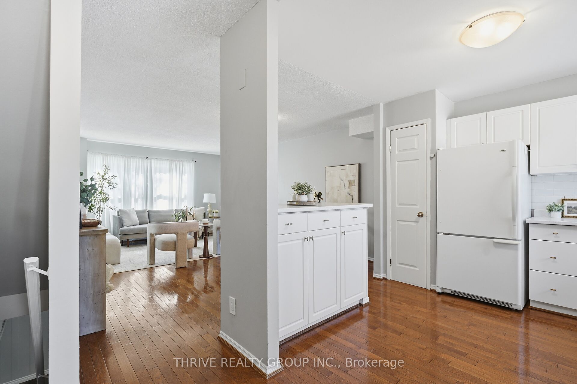 215 Commissioners Road 10, London South, ON N6J 1X9 photo 3