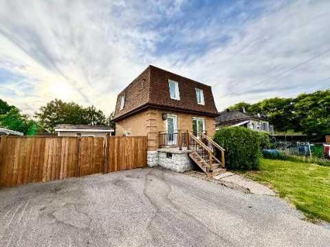 94 Howard Avenue, Hamilton, ON L9A 2W5 photo 2